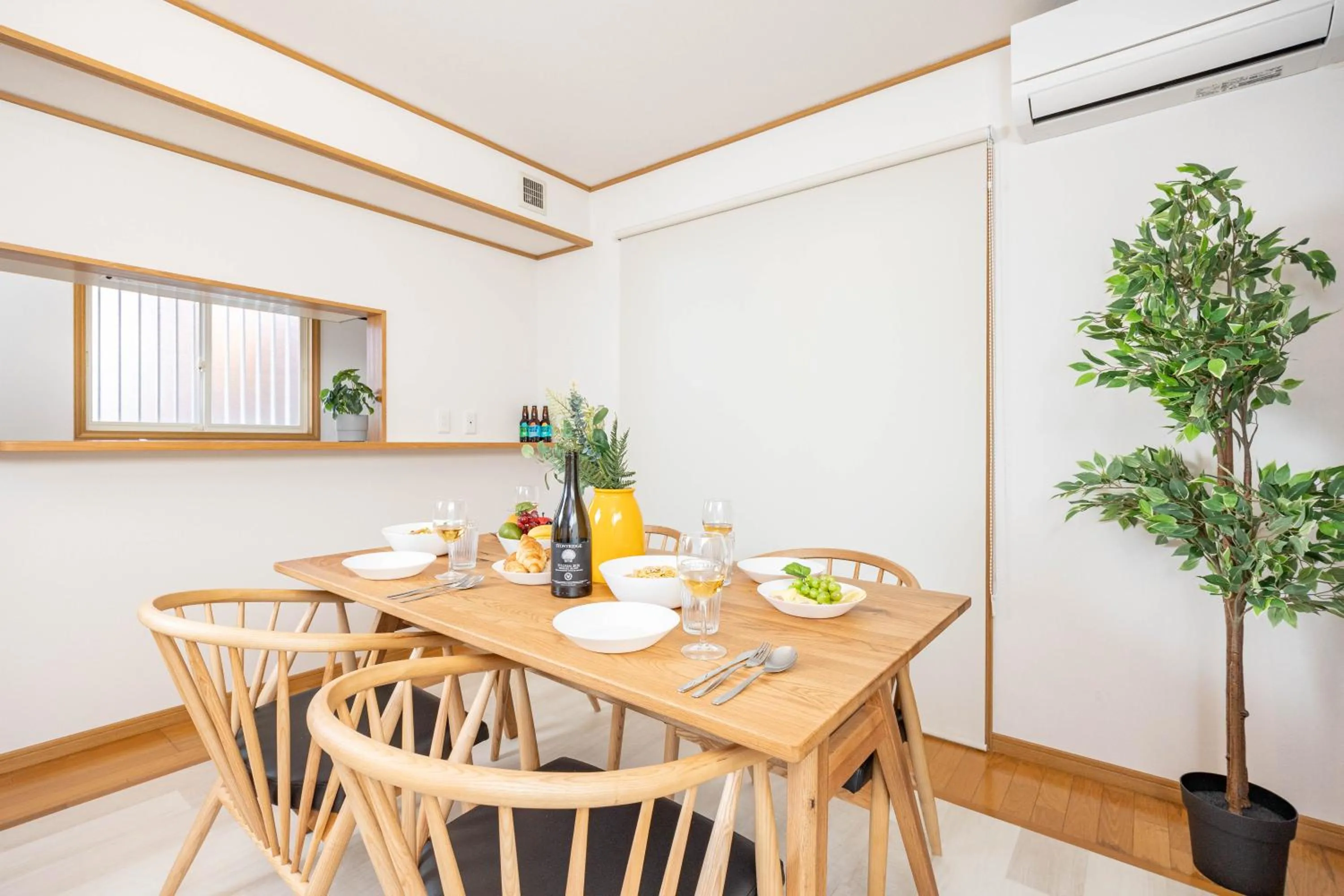 Dining area in Seaside House-THE BLUE-