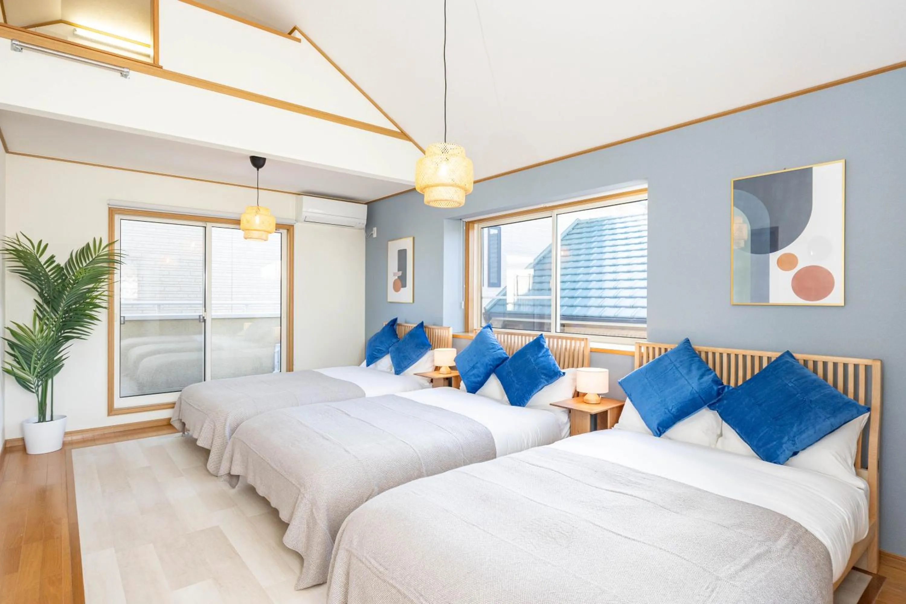 Bed in Seaside House-THE BLUE-