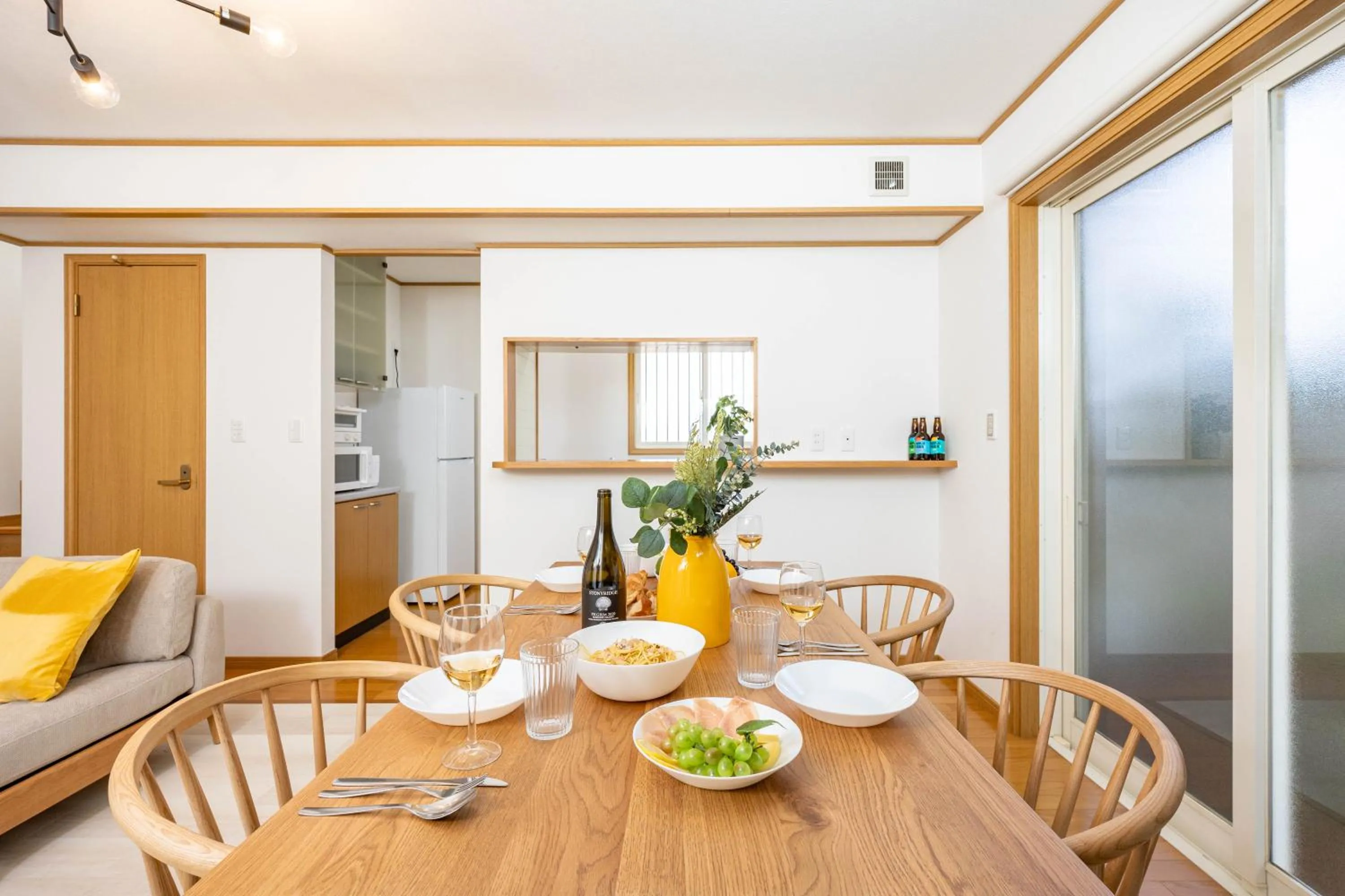 Dining area in Seaside House-THE BLUE-