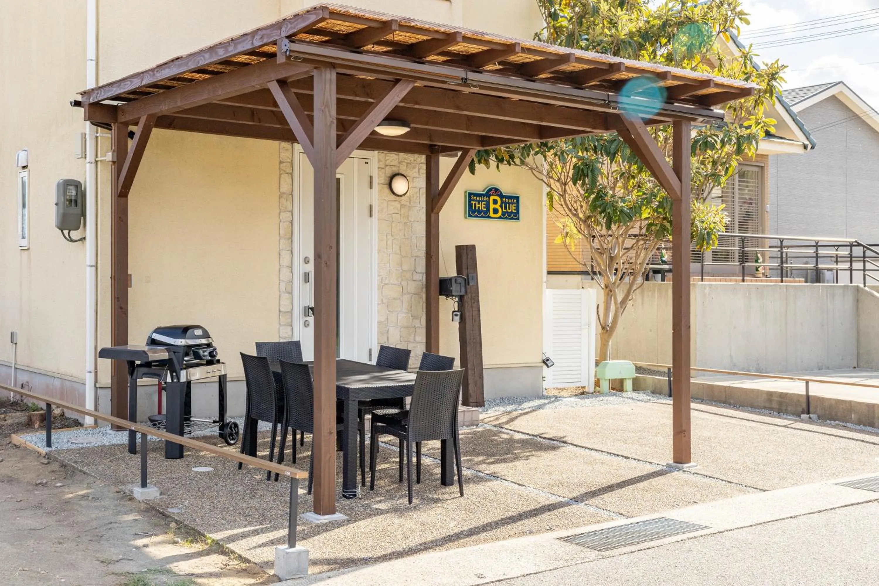 BBQ facilities in Seaside House-THE BLUE-