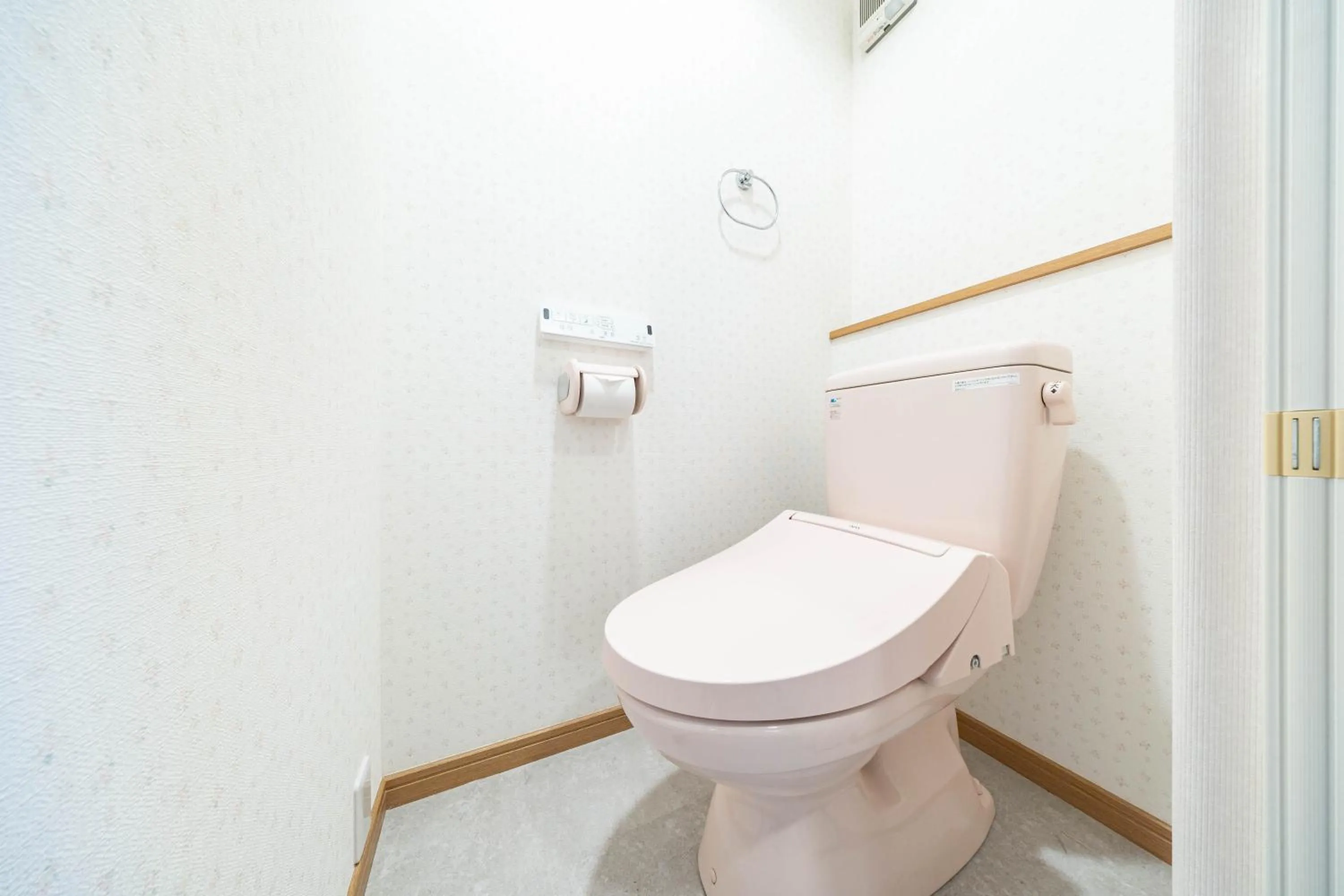 Toilet in Seaside House-THE BLUE-