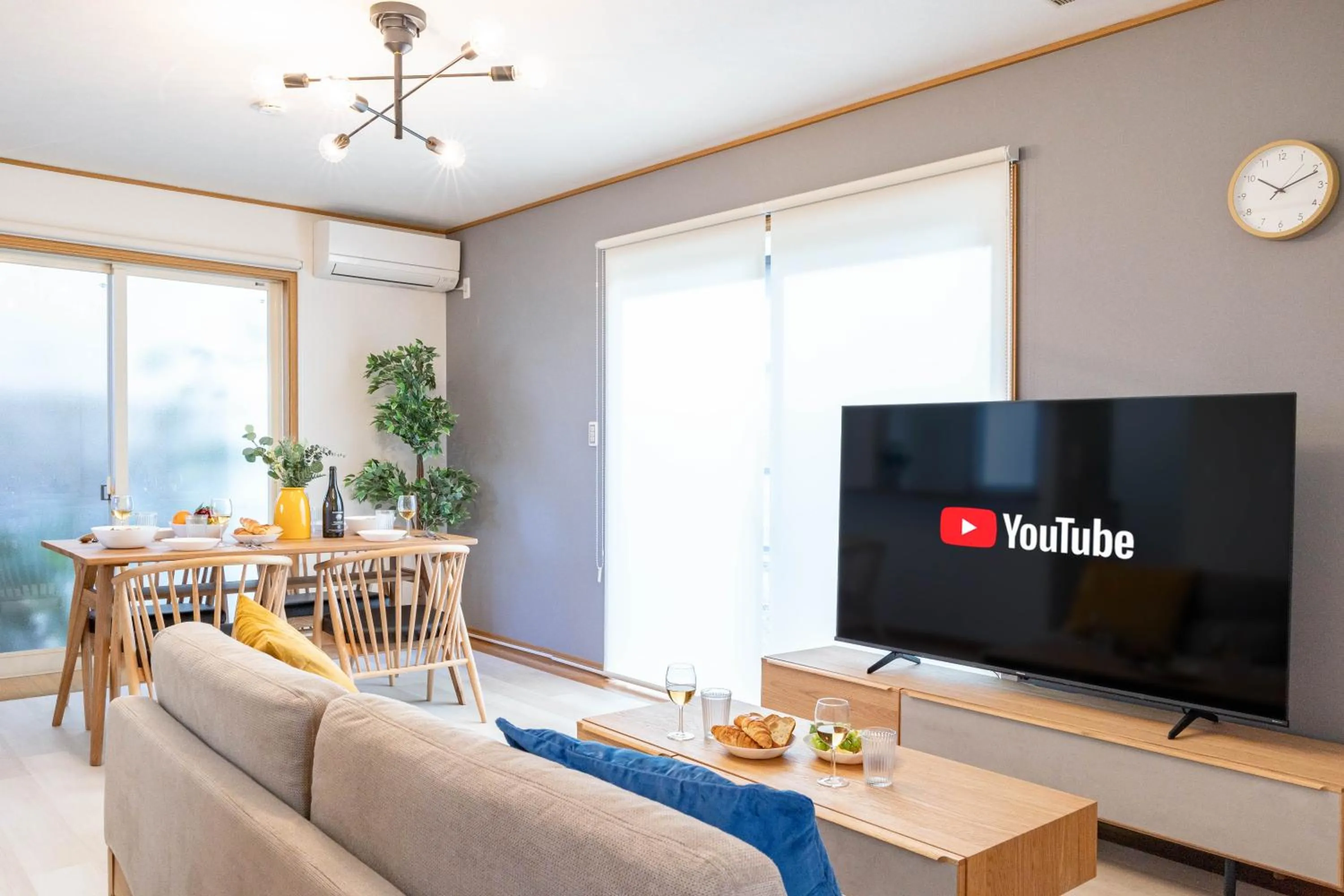 Living room in Seaside House-THE BLUE-