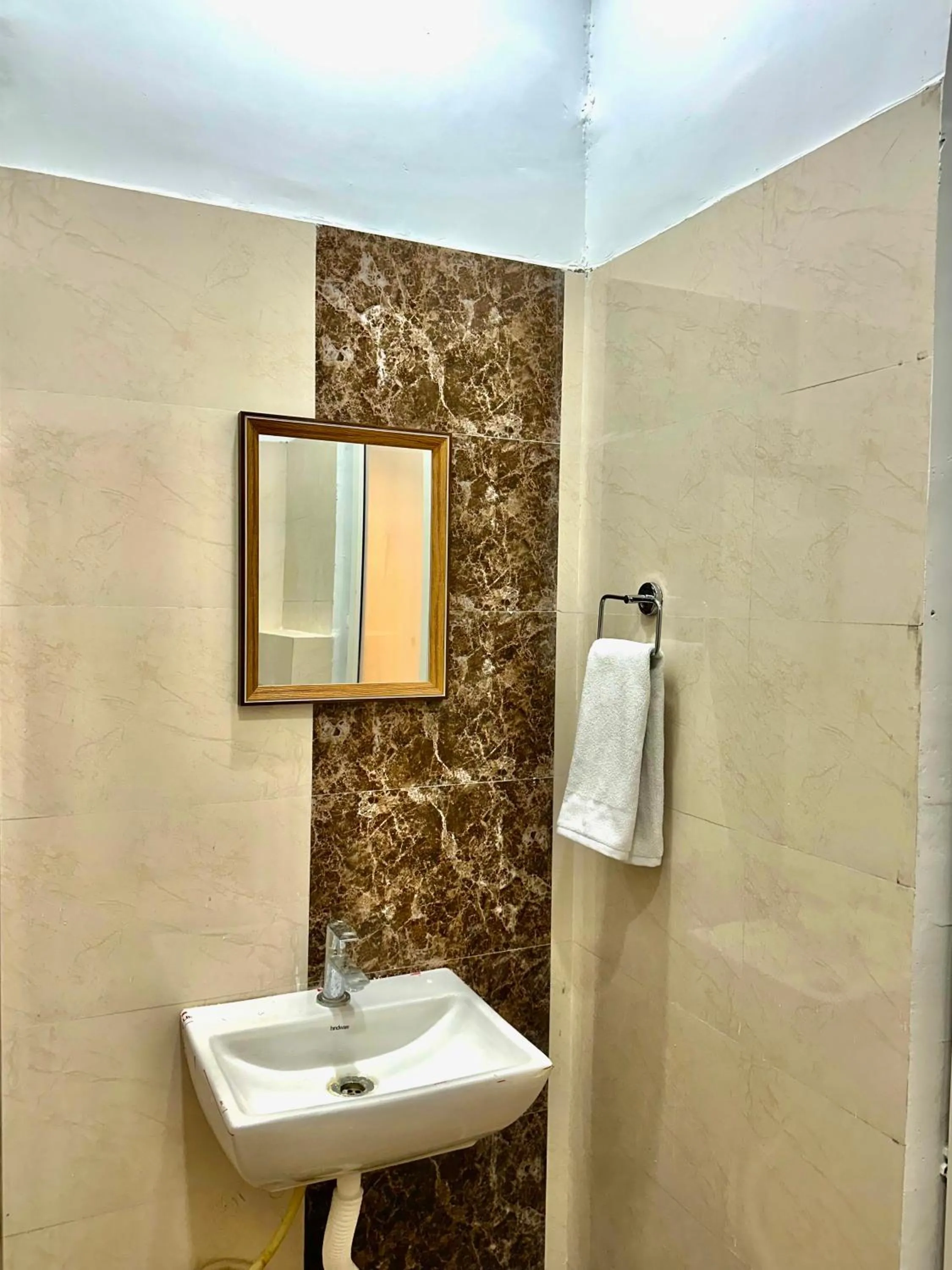 Bathroom in The Velvet Stay