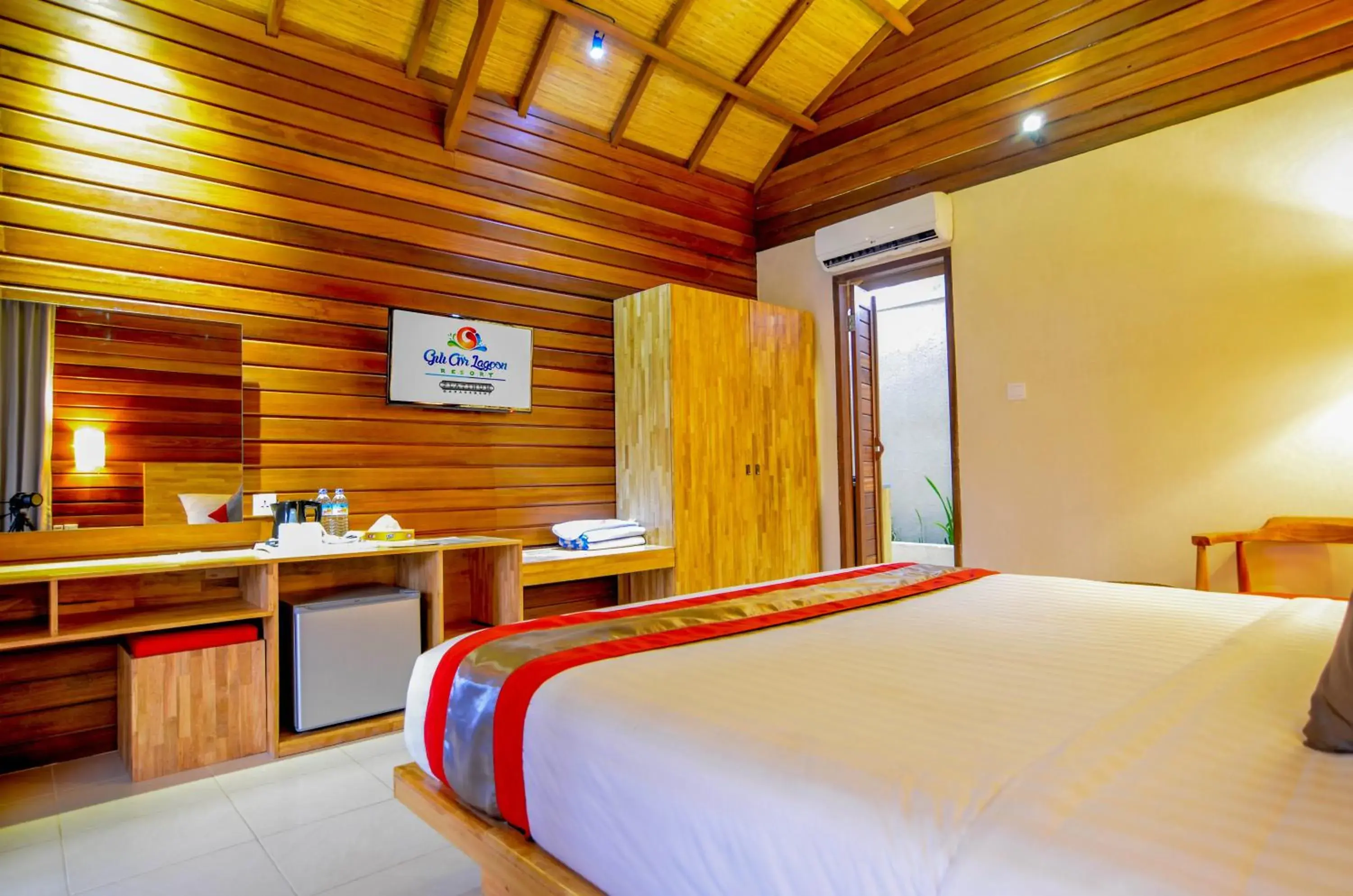 Photo of the whole room, Bed in Gili Air Lagoon Resort By Waringin Hospitality Photo of the whole room, Bed in Gili Air Lagoon Resort By Waringin Hospitality
