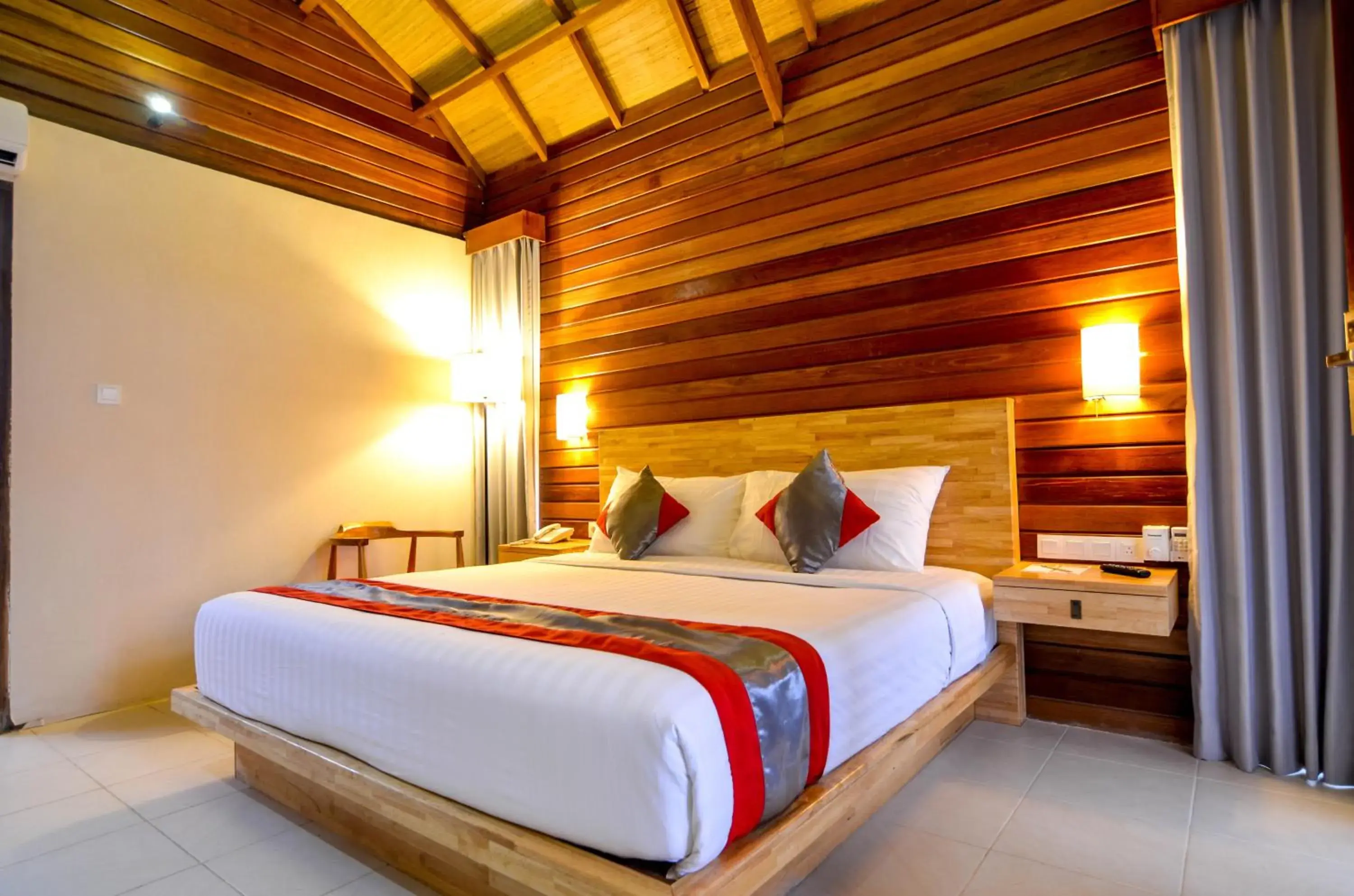 Photo of the whole room, Bed in Gili Air Lagoon Resort By Waringin Hospitality Photo of the whole room, Bed in Gili Air Lagoon Resort By Waringin Hospitality