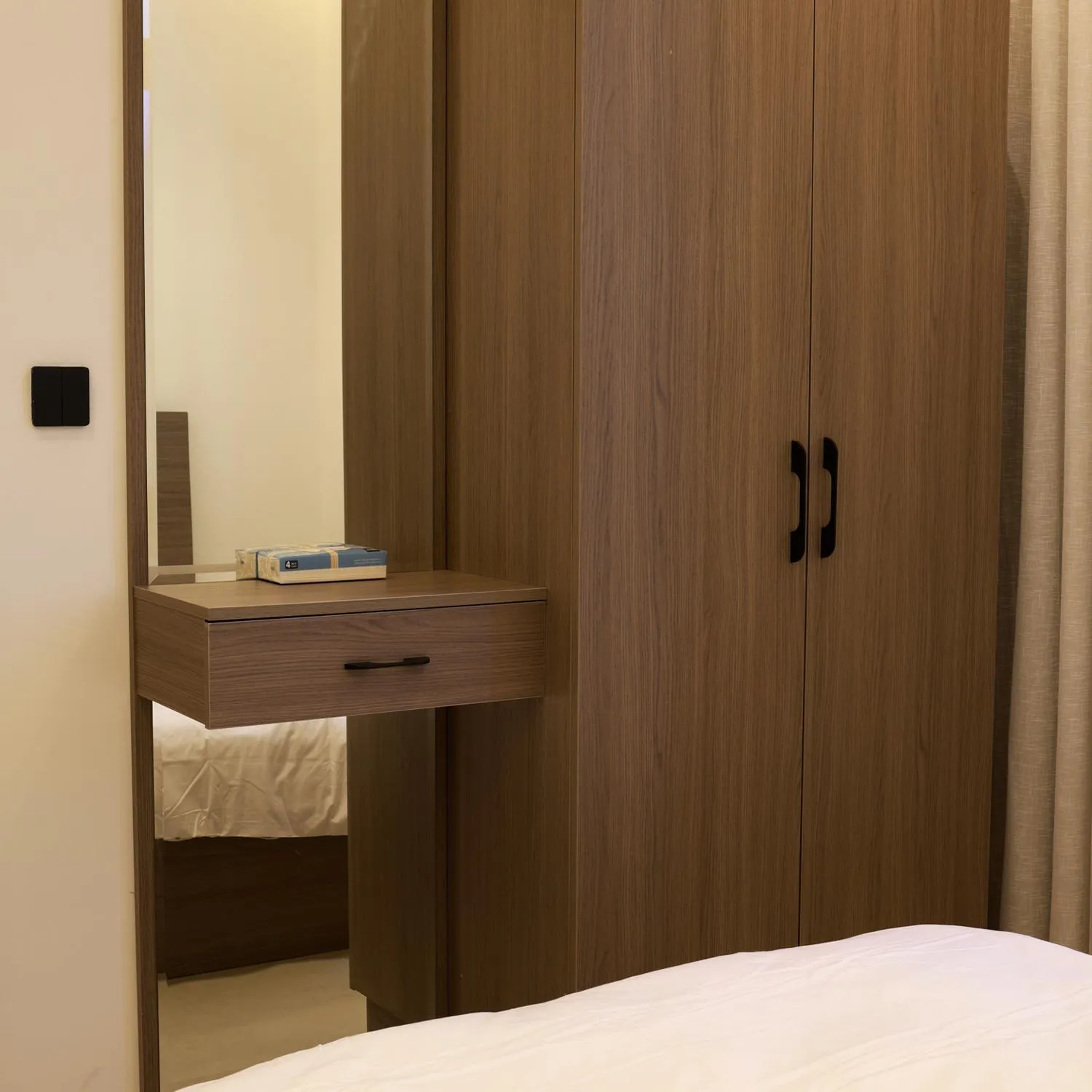 Bedroom, Bed in BHomed Shaab