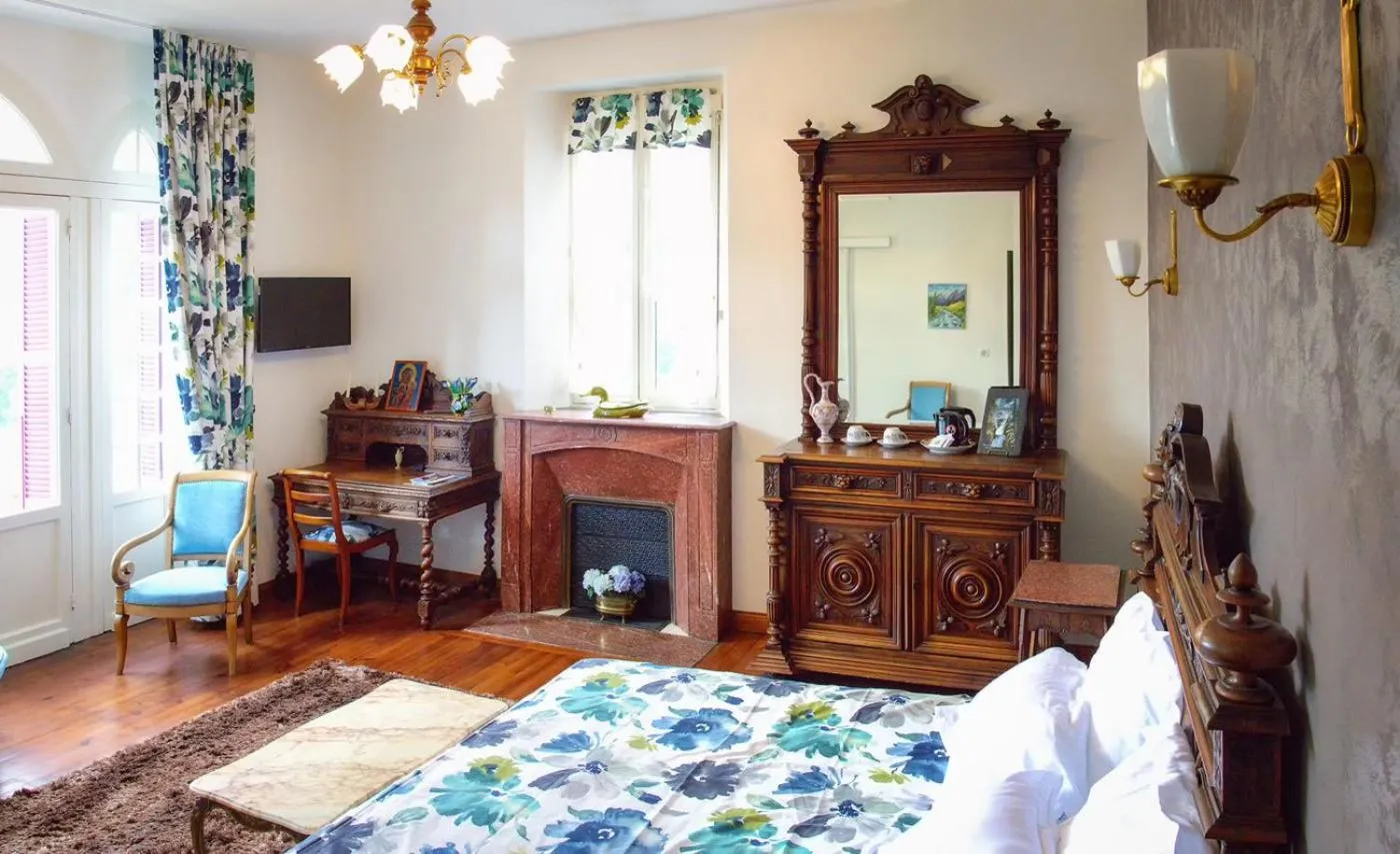 Photo of the whole room, Bed in Villa l'Orante