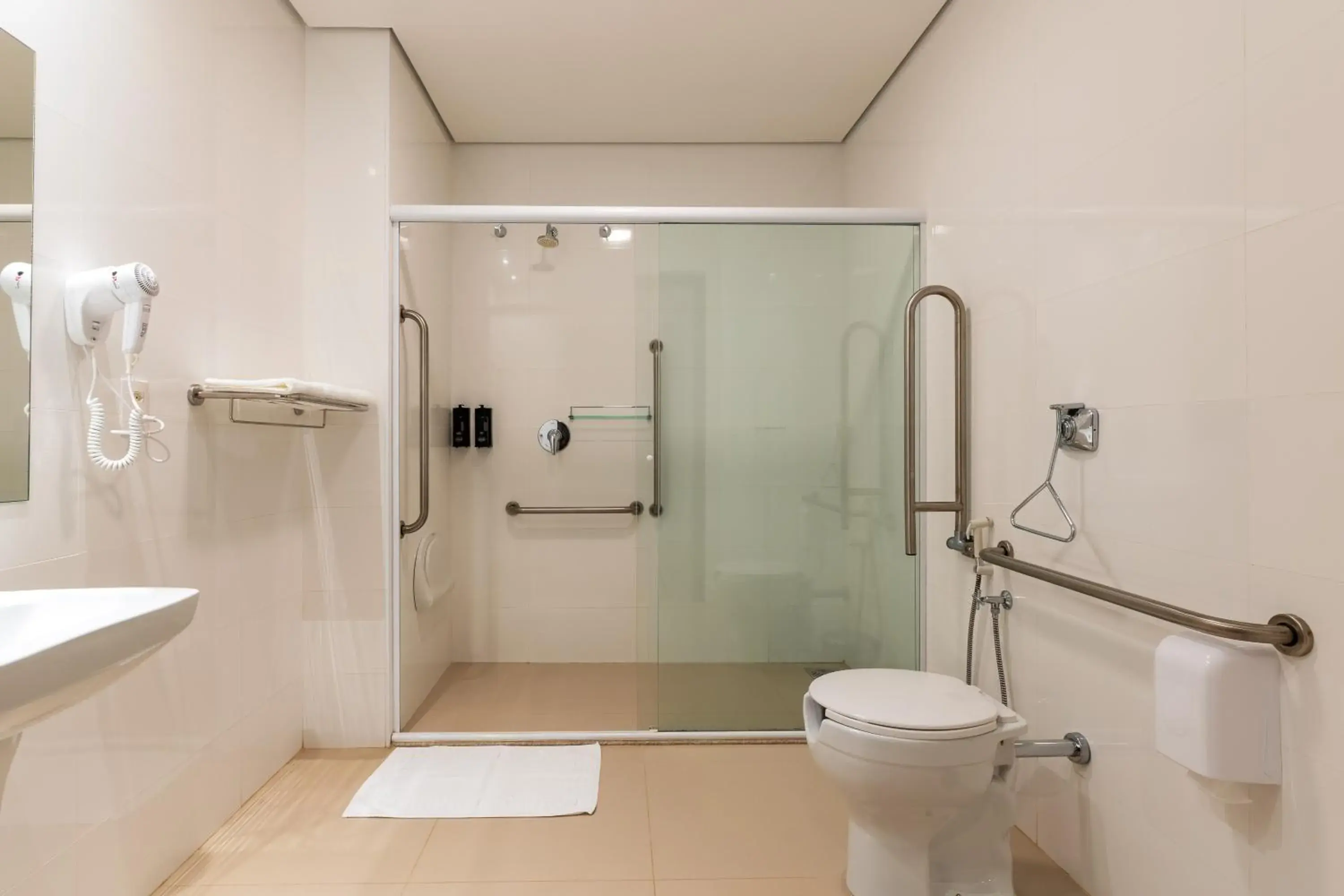 Bathroom in Ucayali Hotel Bathroom in Ucayali Hotel