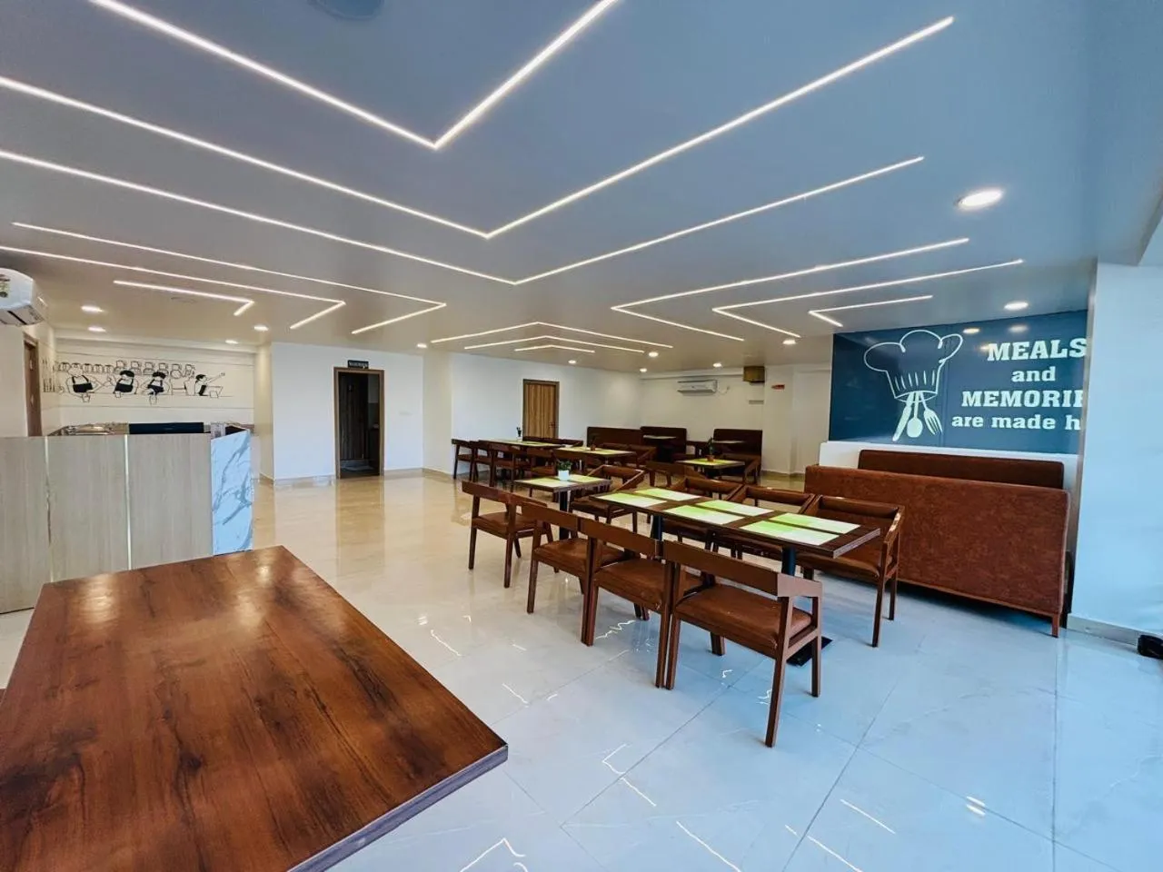 Restaurant/places to eat in Hiwa Boutique Hotel