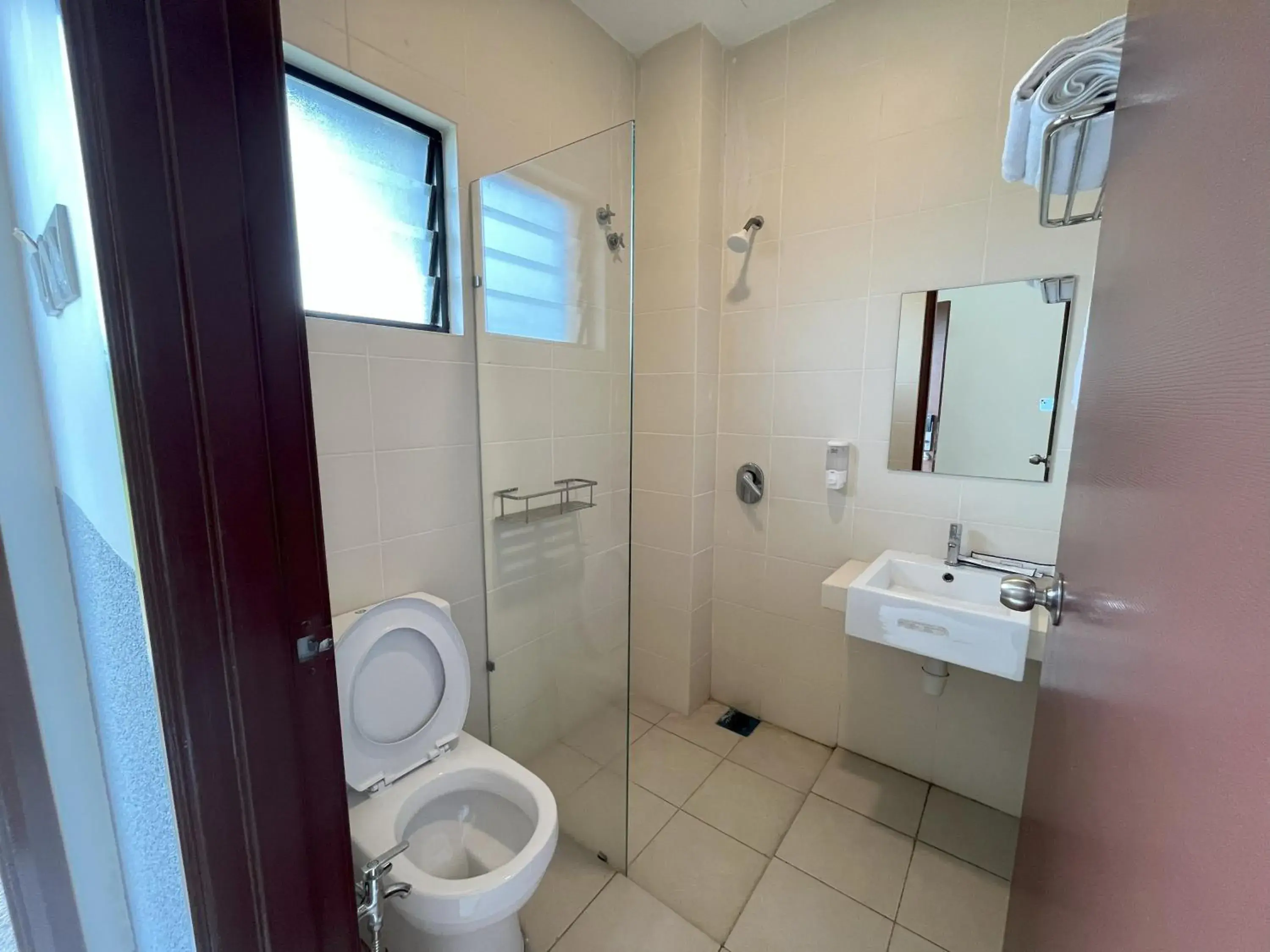 Deluxe King Room in MORIB PROSPER RESORT By VP Deluxe King Room in MORIB PROSPER RESORT By VP