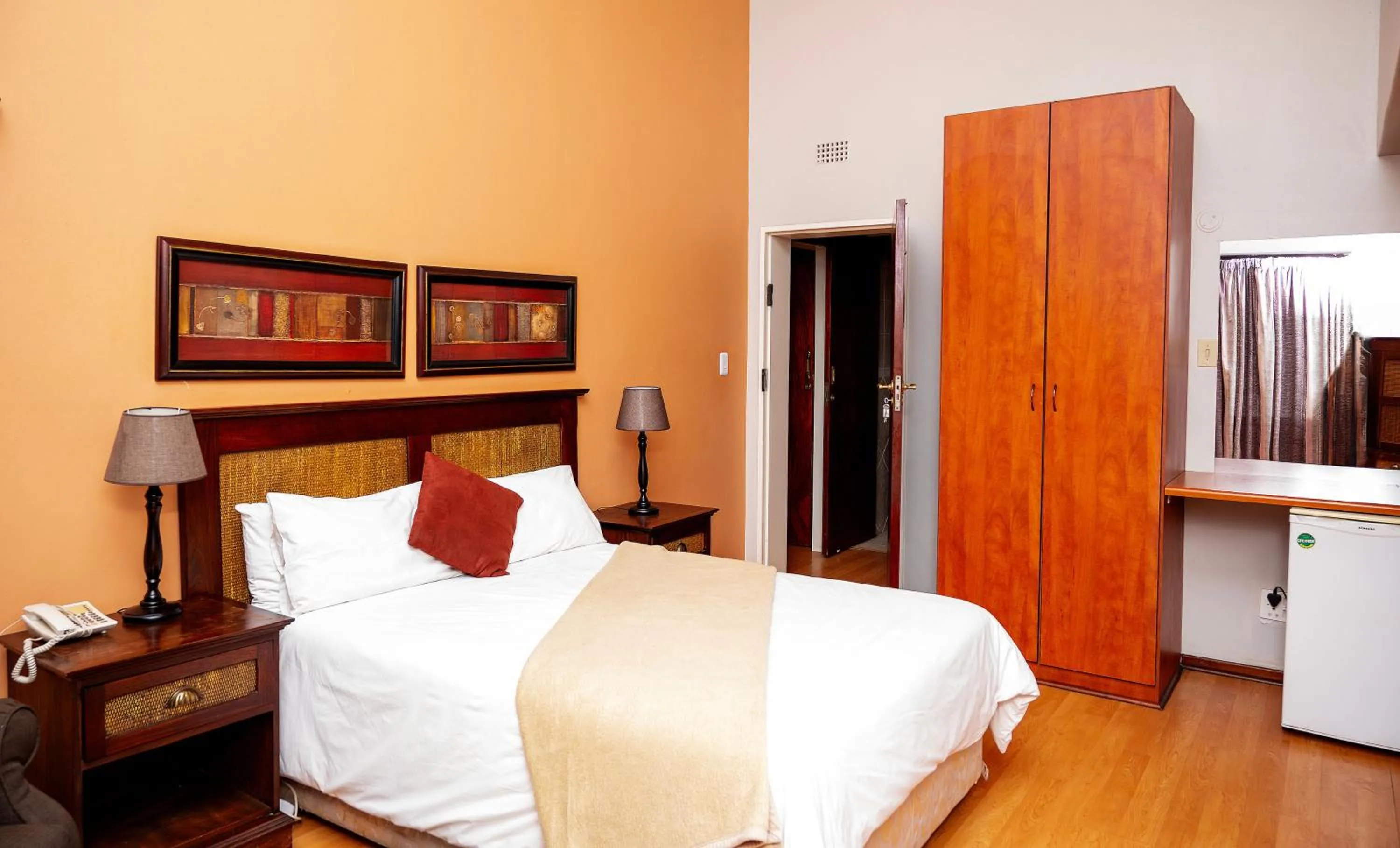 Bed in Boksburg Boutique Hotel