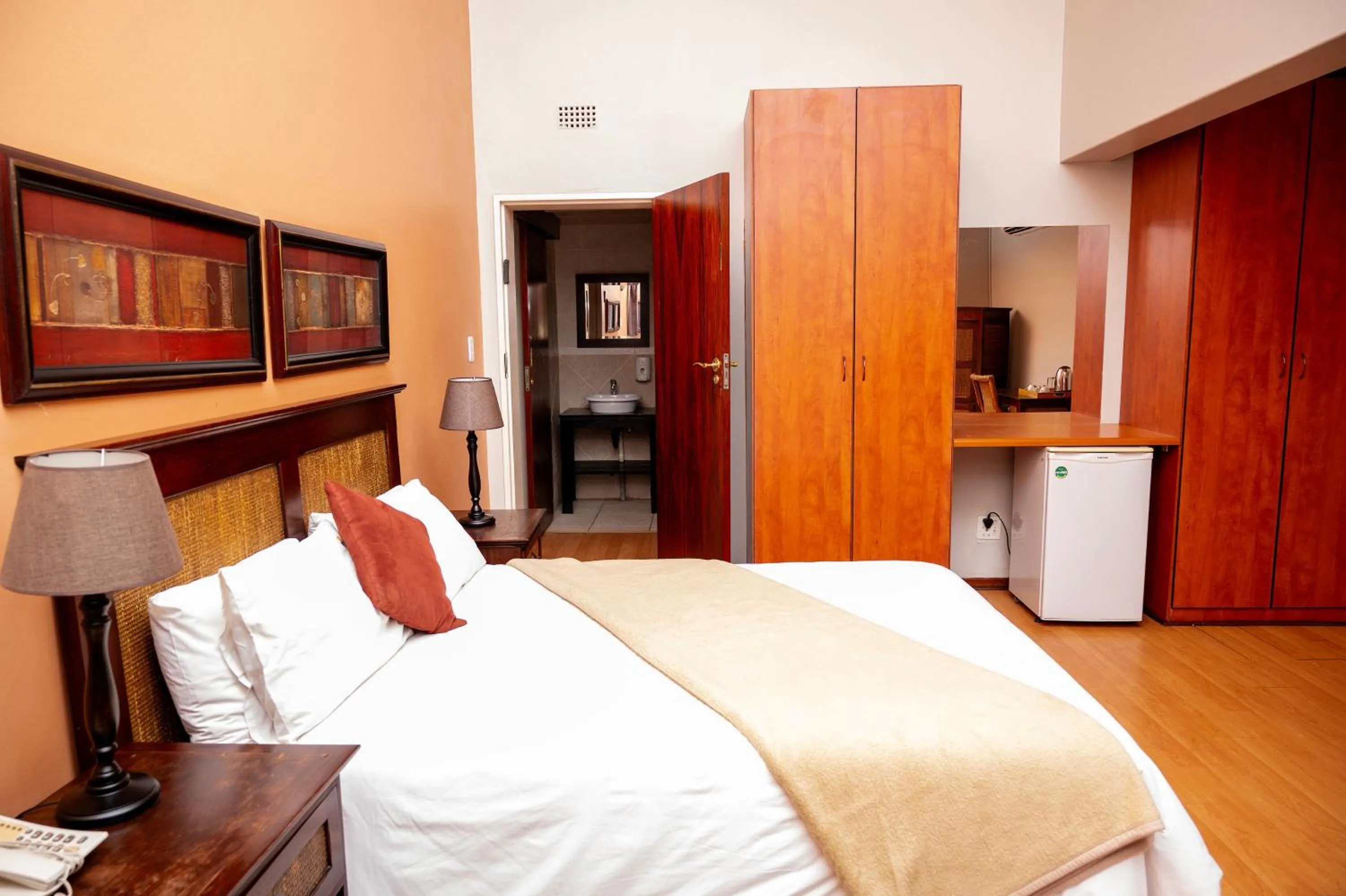 Bed in Boksburg Boutique Hotel