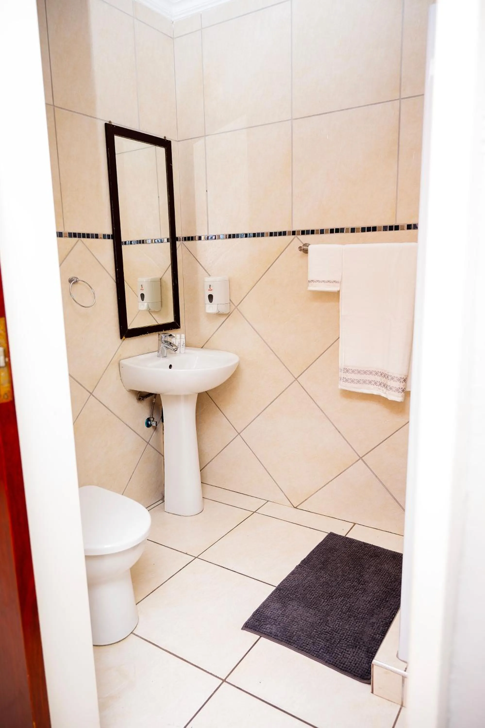 Bathroom in Boksburg Boutique Hotel