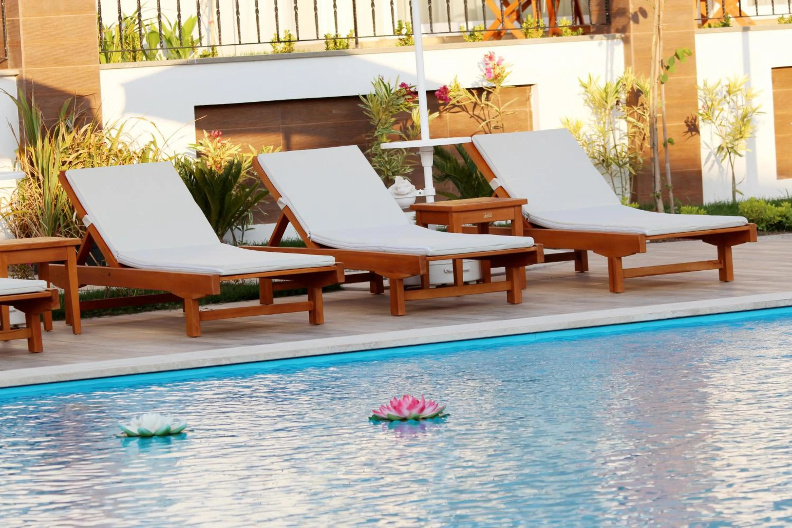 Swimming pool in Dibek Homes Villa & Hotel