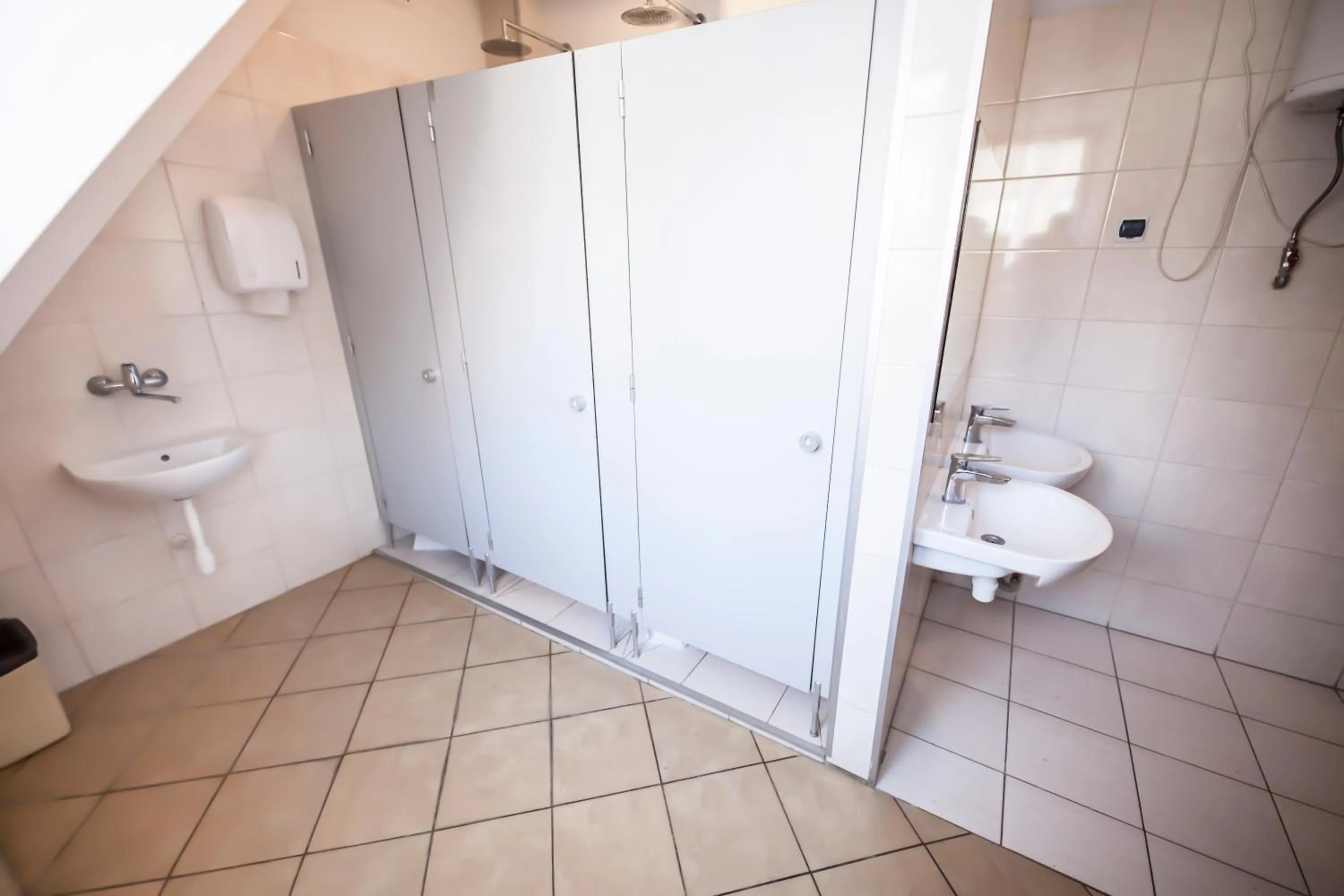 Quadruple Room with Shared Bathroom in Za Murami Hostel