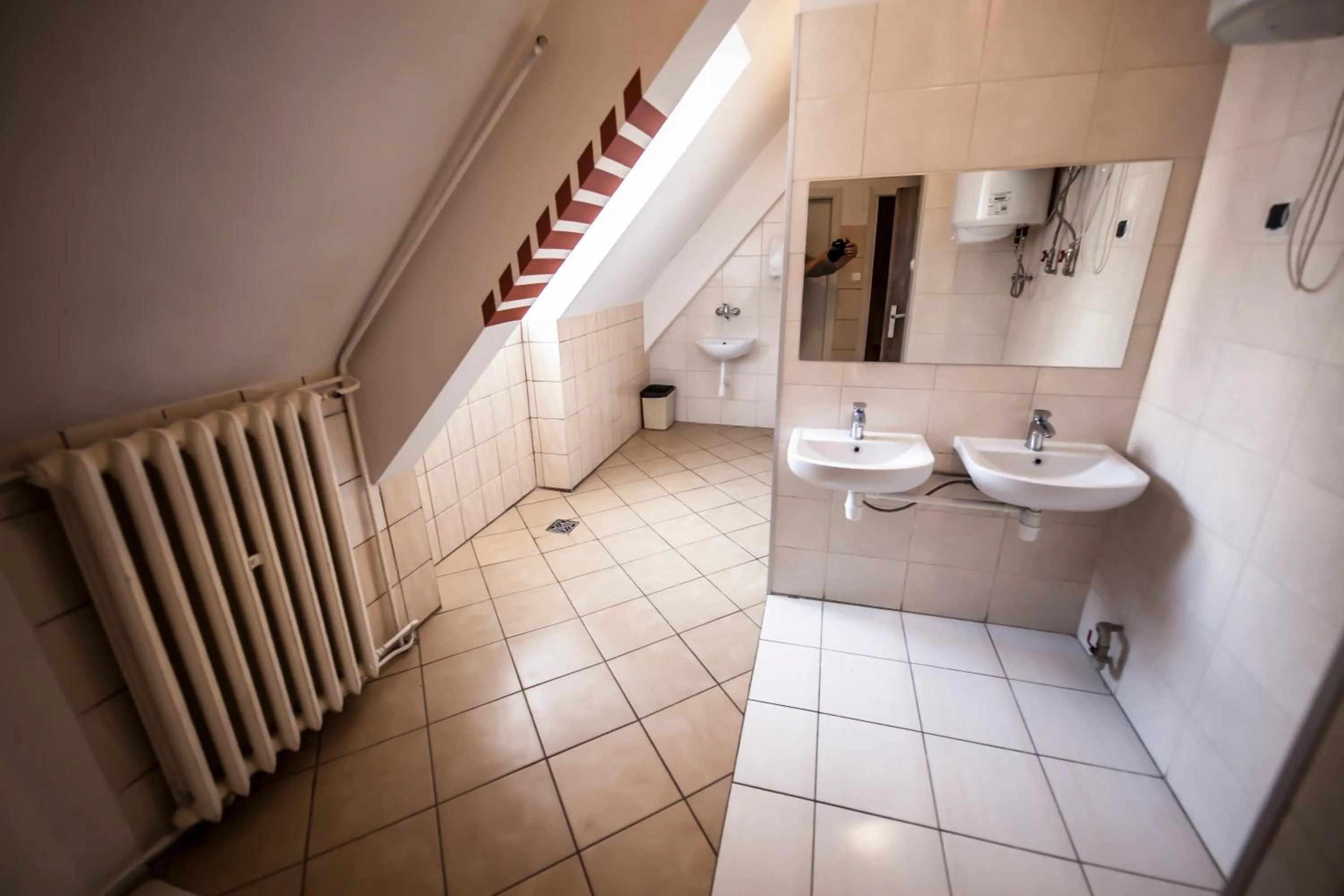 Family Room with Shared Bathroom (5 Adults) in Za Murami Hostel