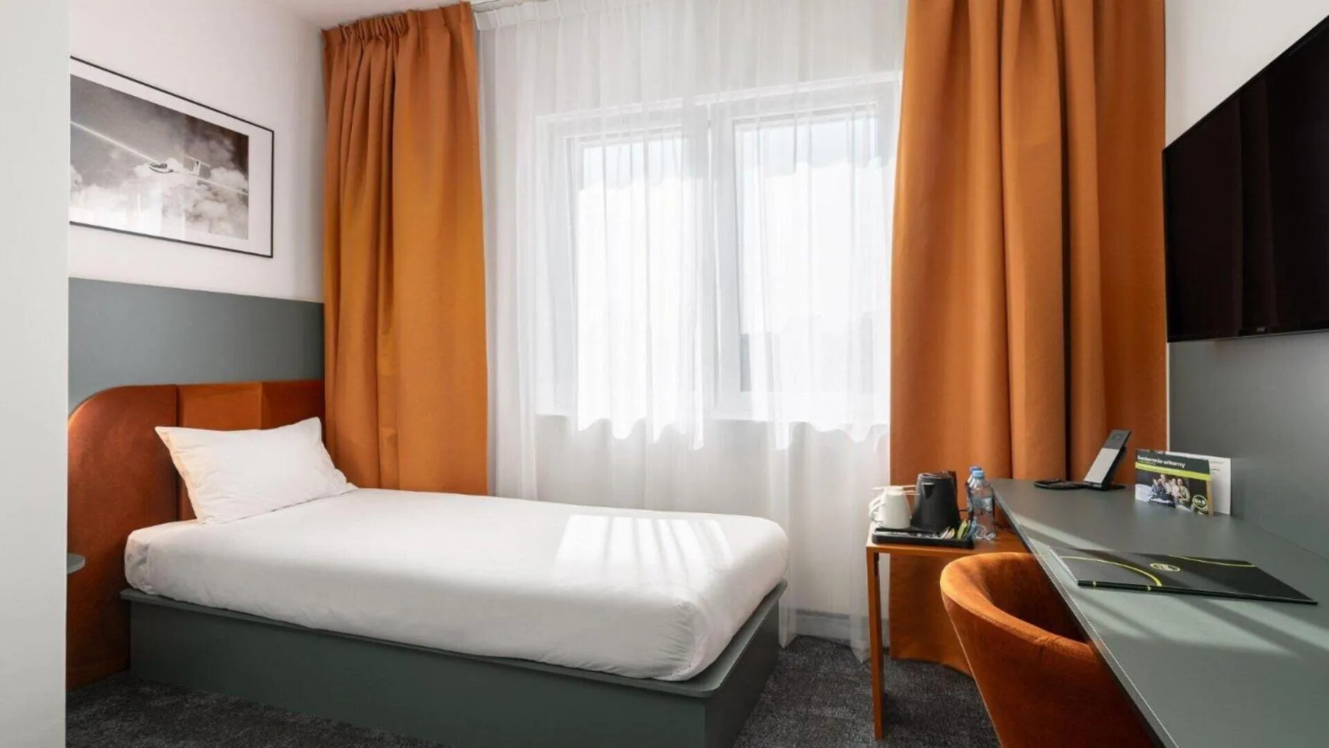 Photo of the whole room, Bed in B&B HOTEL Leszno