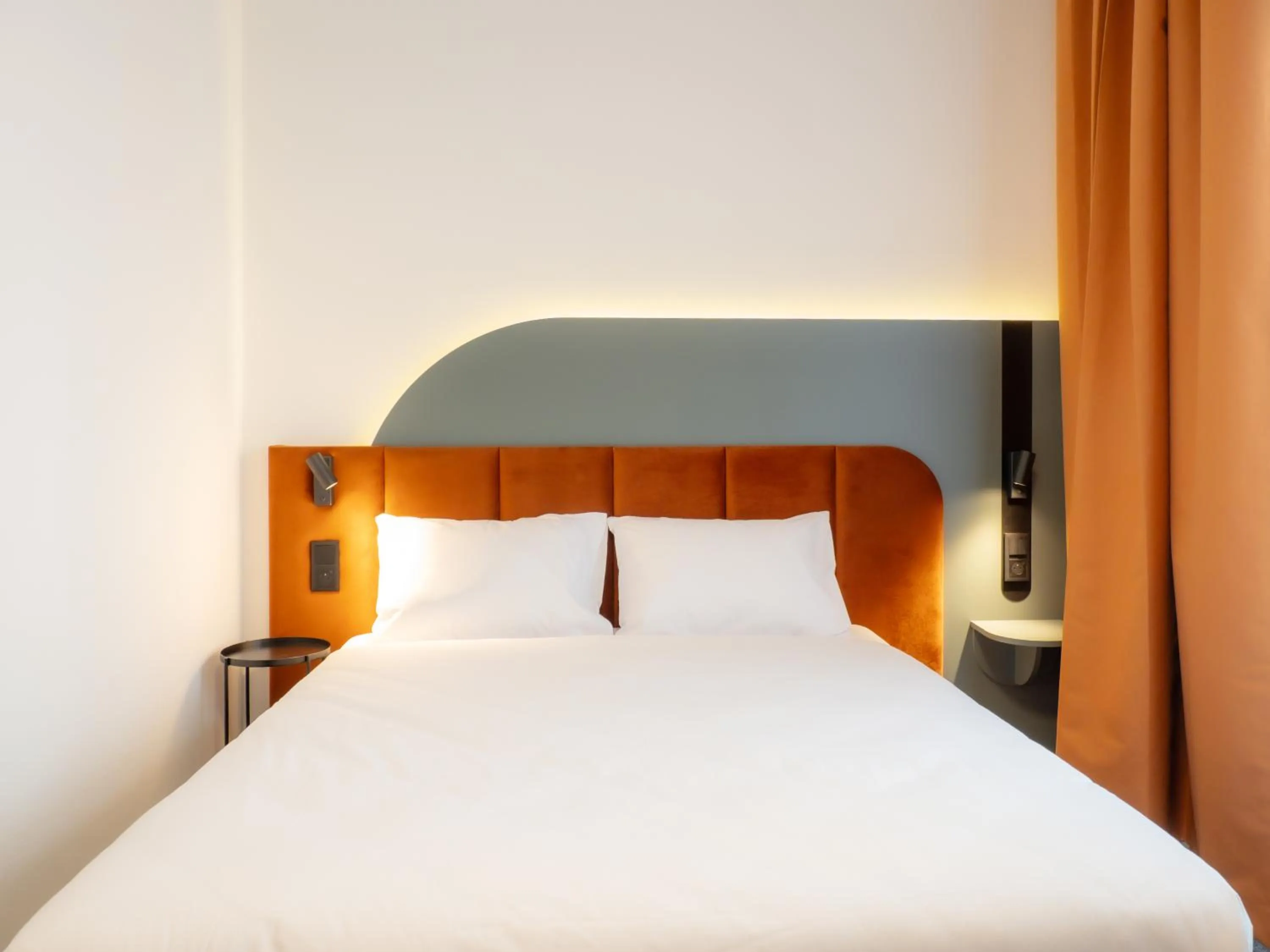 Bed in B&B HOTEL Leszno