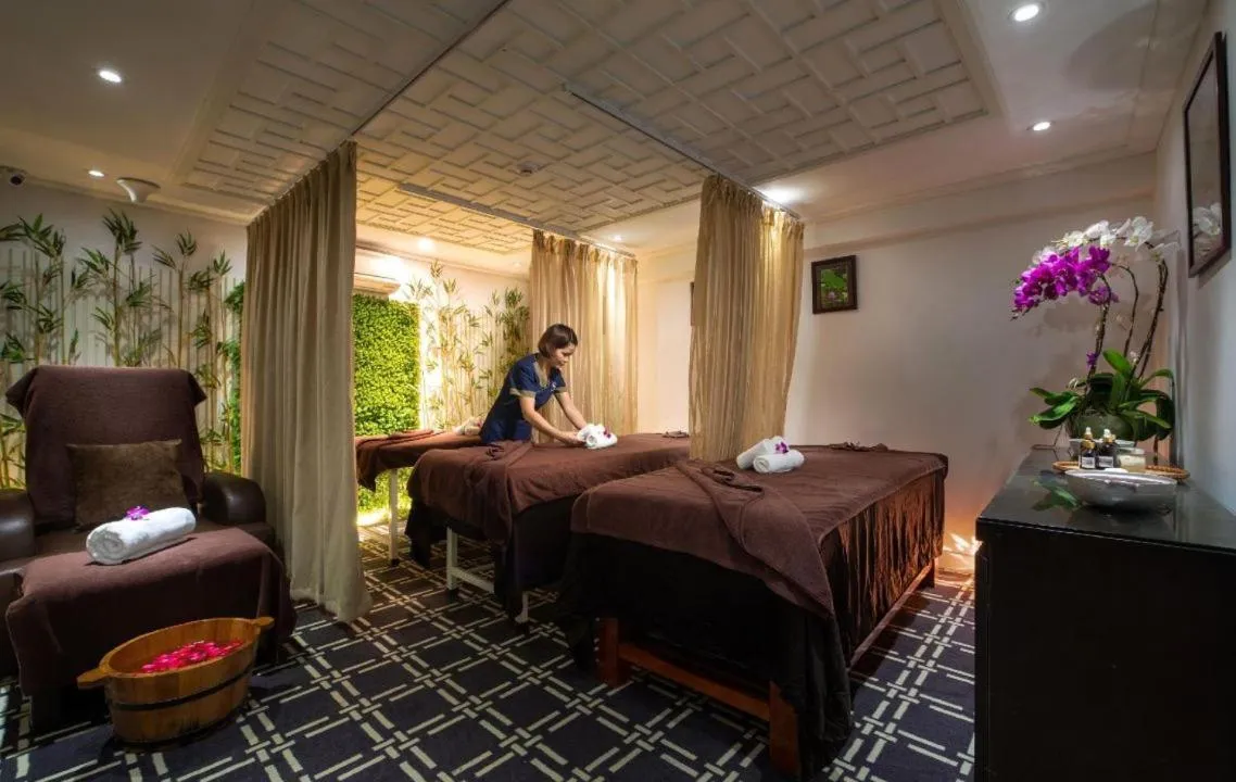 Massage in Le Petit Prince Lakeside Hotel & Rooftop Bar