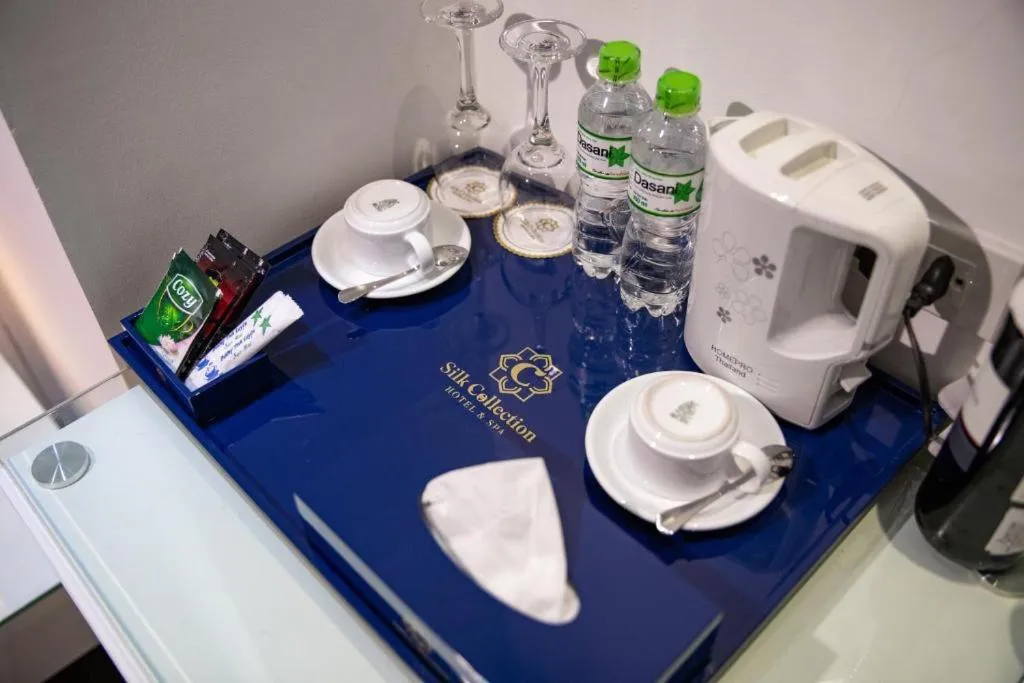 Coffee/tea facilities in Le Petit Prince Lakeside Hotel & Rooftop Bar