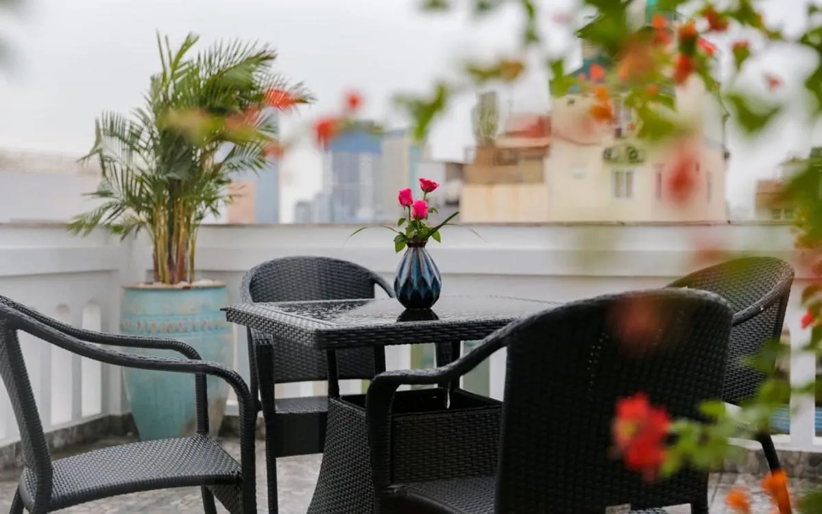 Patio in Le Petit Prince Lakeside Hotel & Rooftop Bar