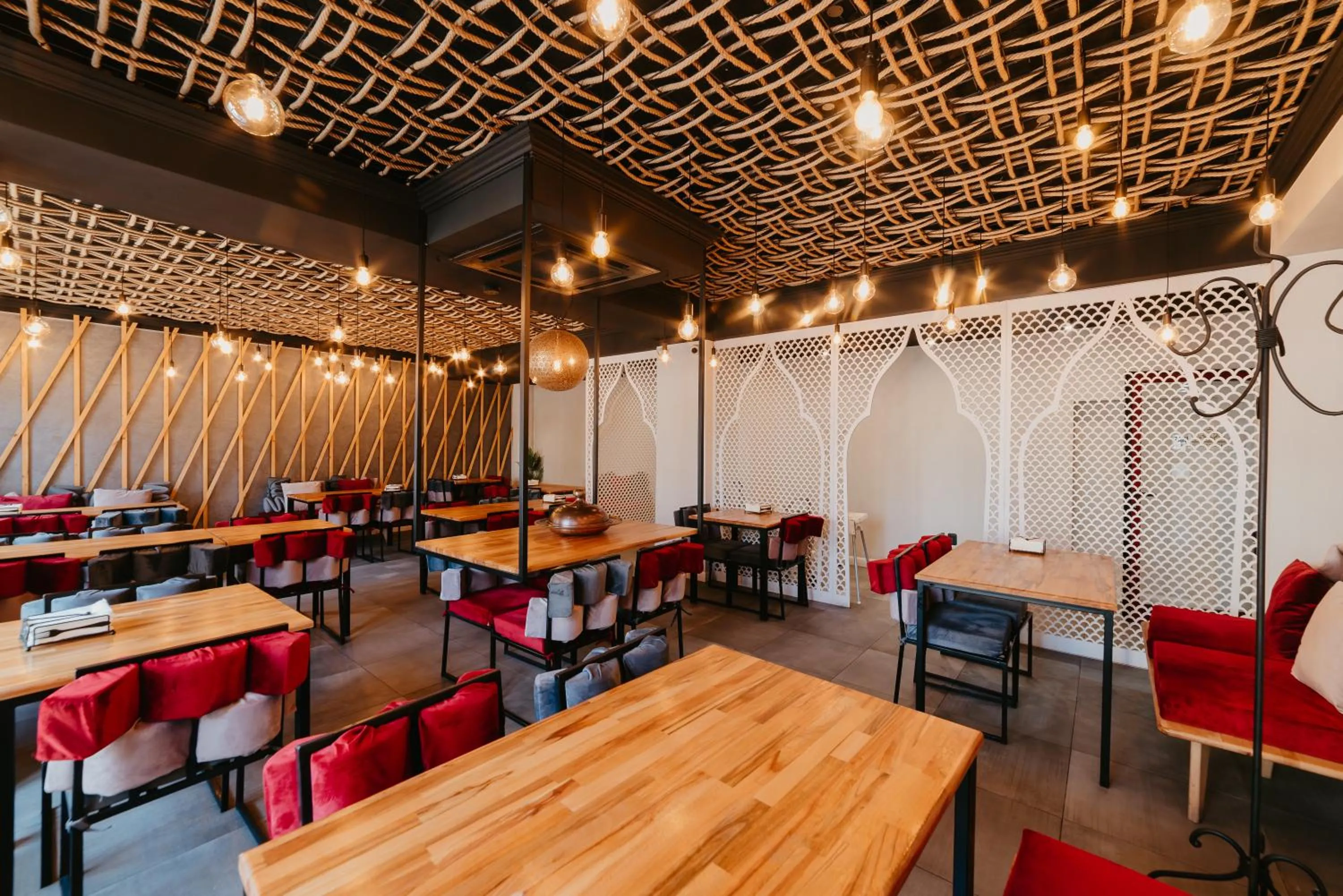 Restaurant/places to eat in Fullton Central