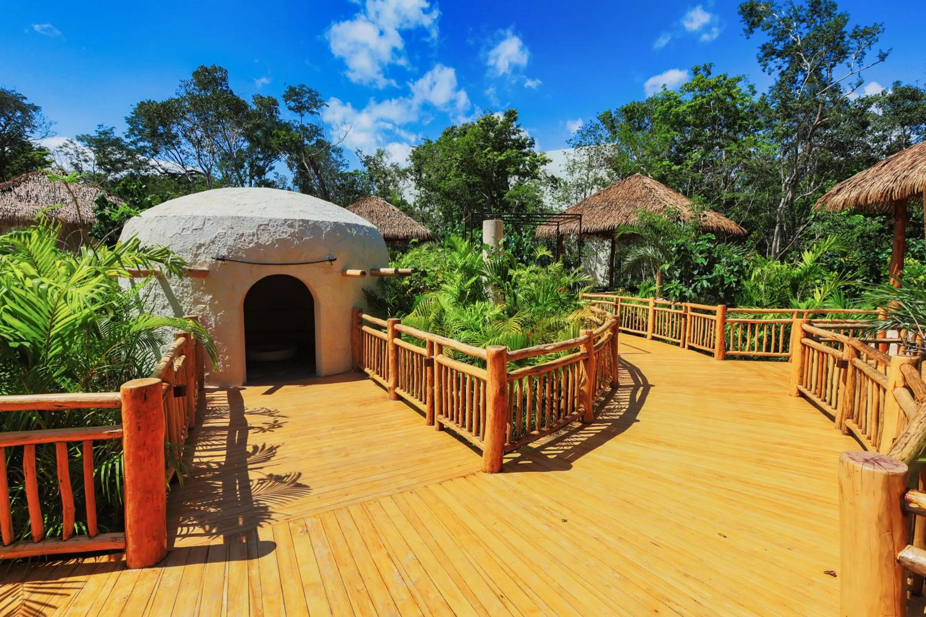 Spring in Hotel Mundo Maya Tulum