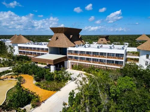 Hotel Mundo Maya Tulum