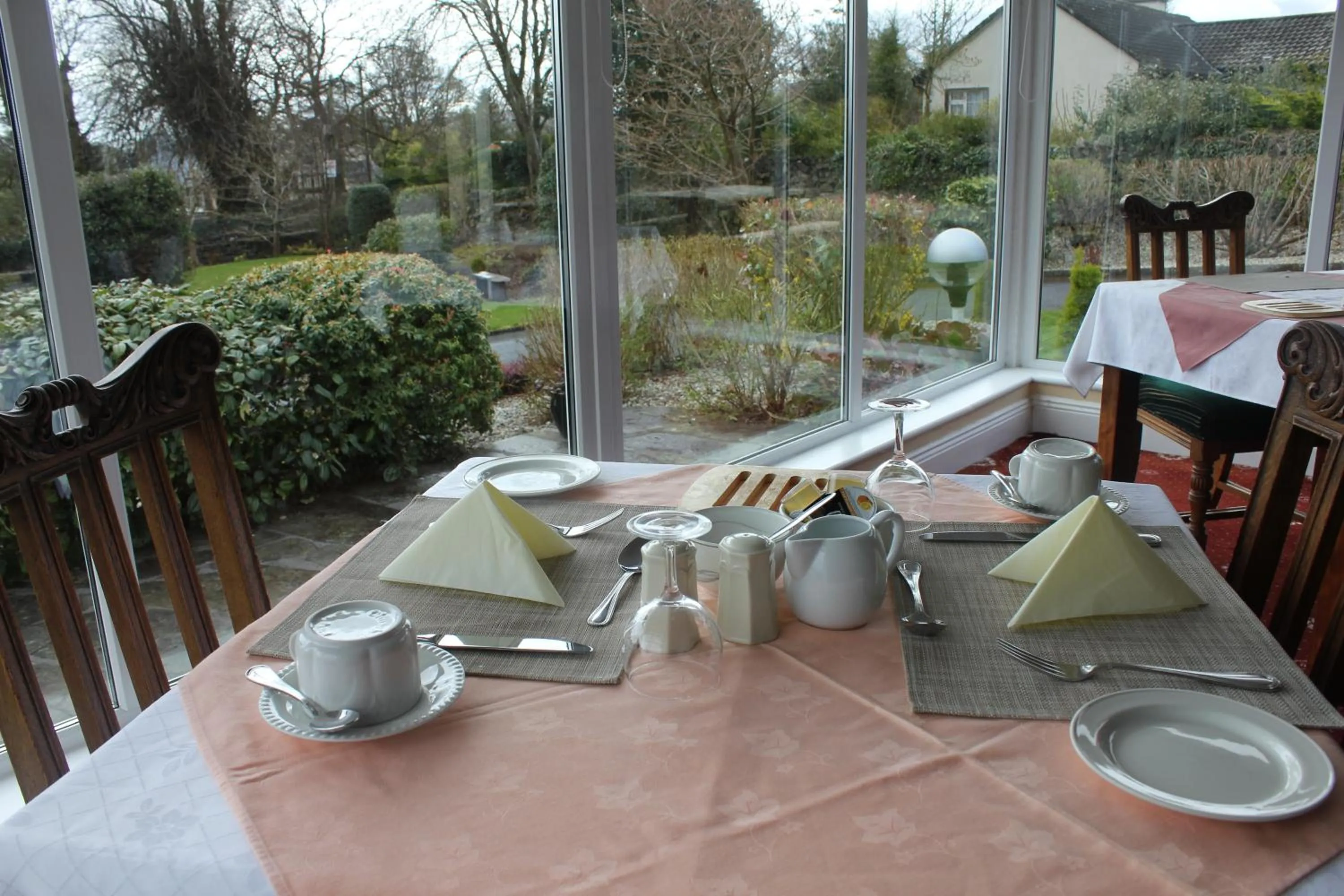 Restaurant/places to eat in Carrowntober House B & B