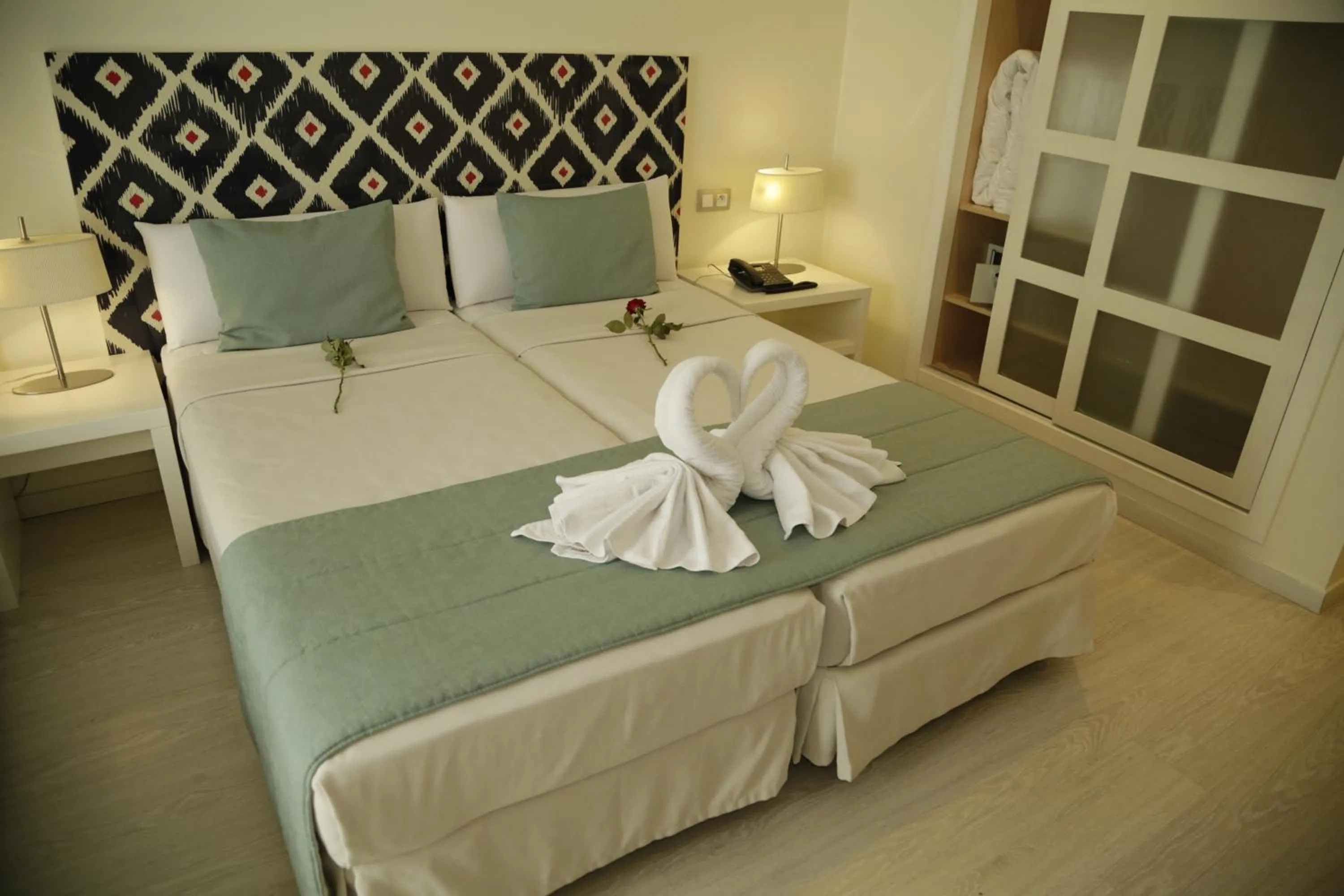 Bed in Al Mandari Hôtel Tétouan