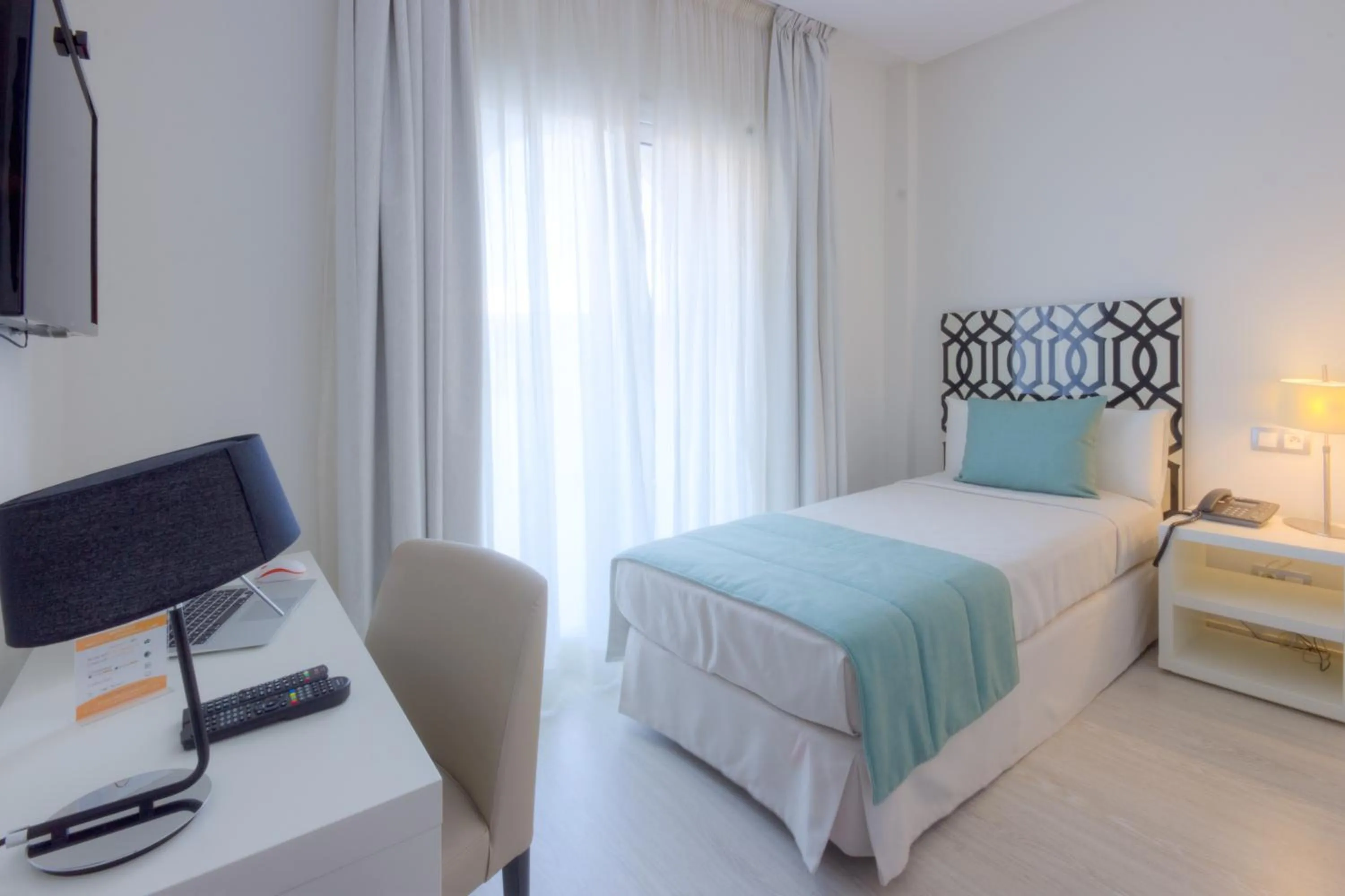 Day, Bed in Al Mandari Hôtel Tétouan