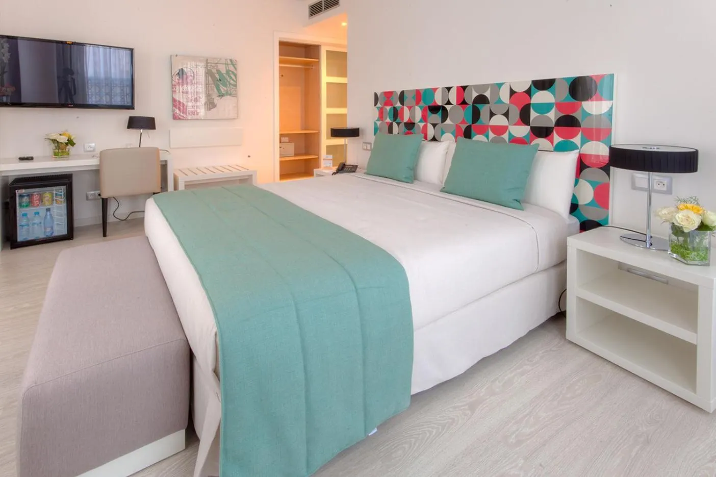 Photo of the whole room, Bed in Al Mandari Hôtel Tétouan