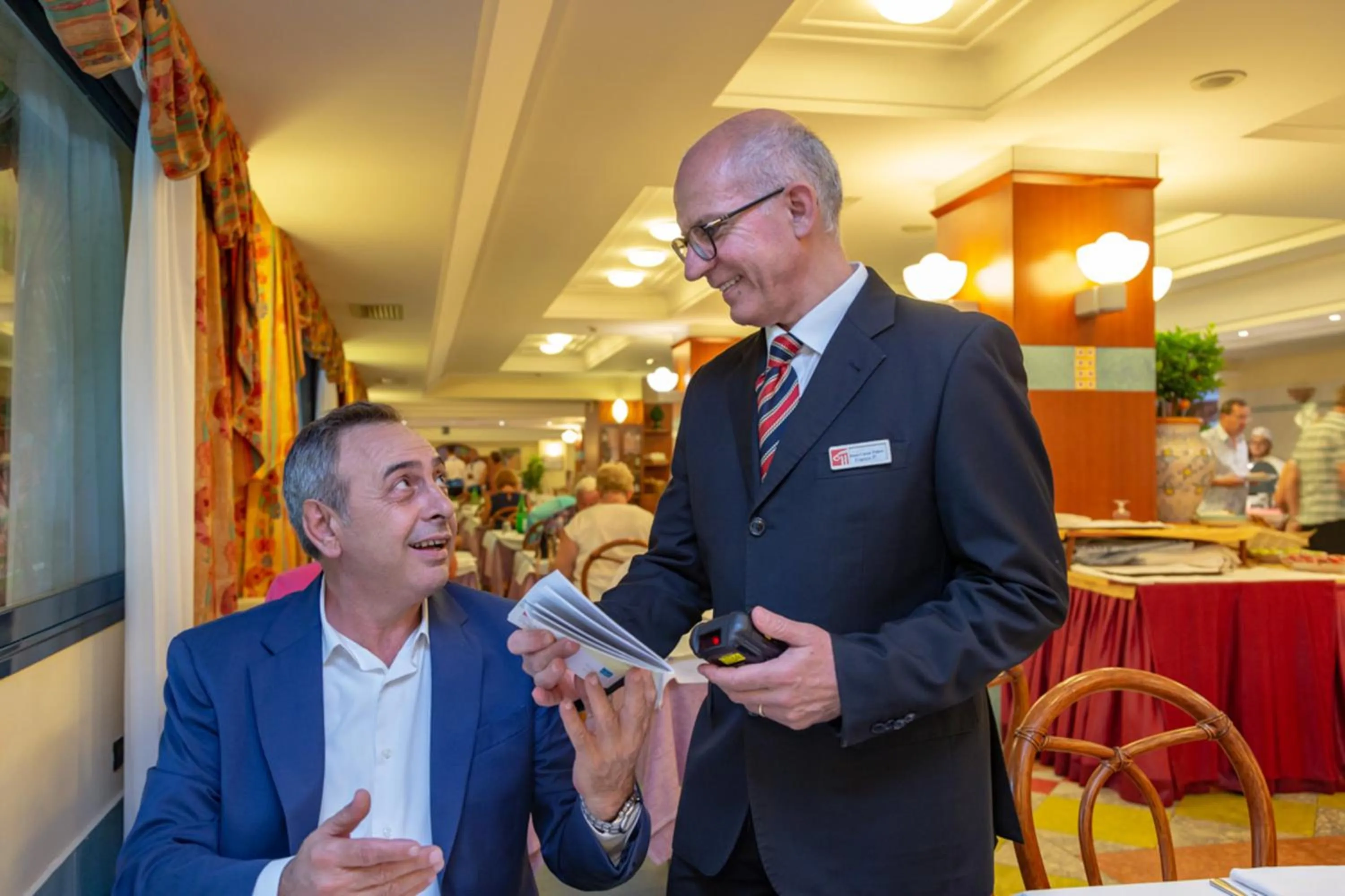 Restaurant/places to eat in Hotel Caesar Palace