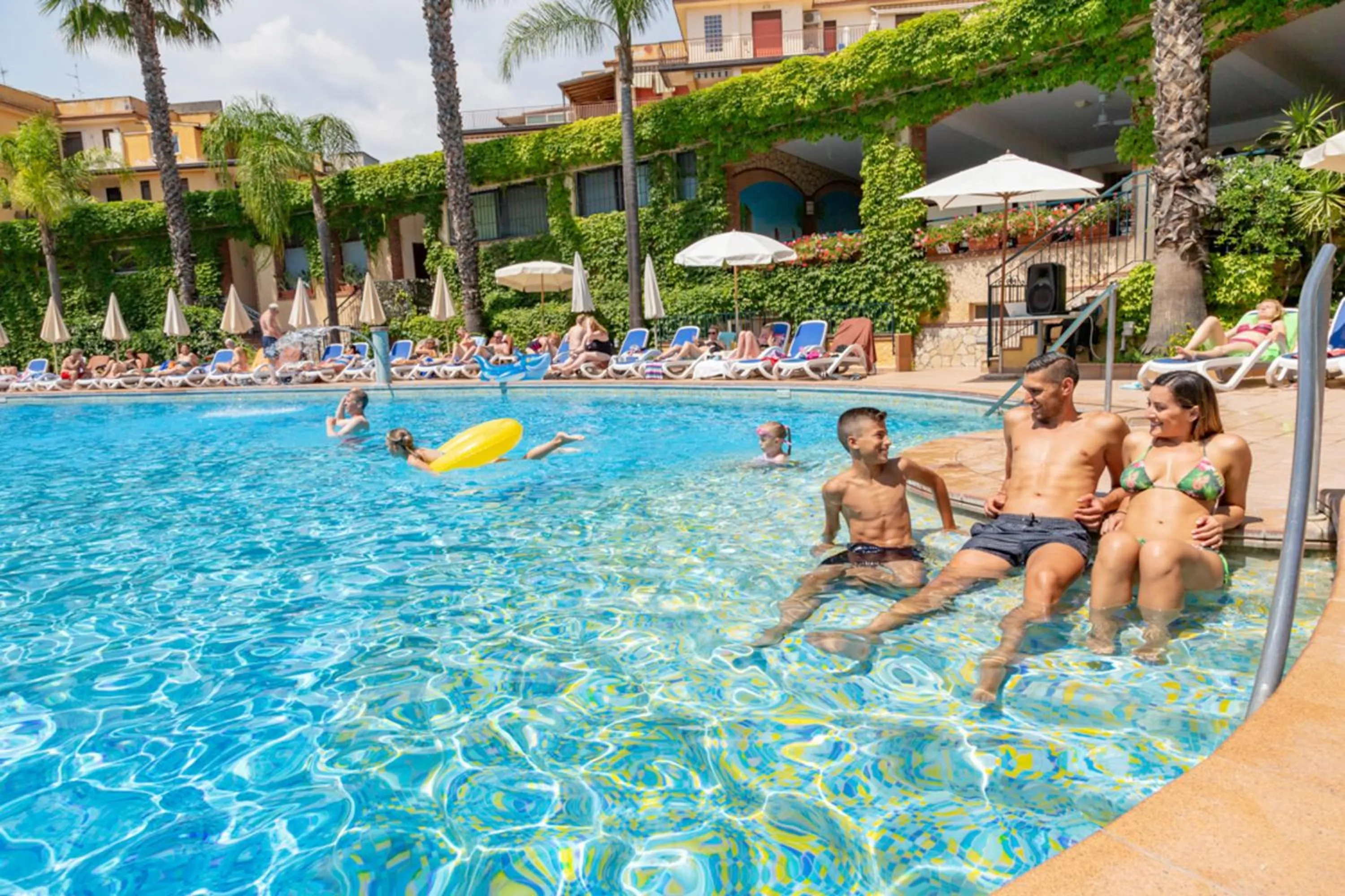 Swimming pool in Hotel Caesar Palace