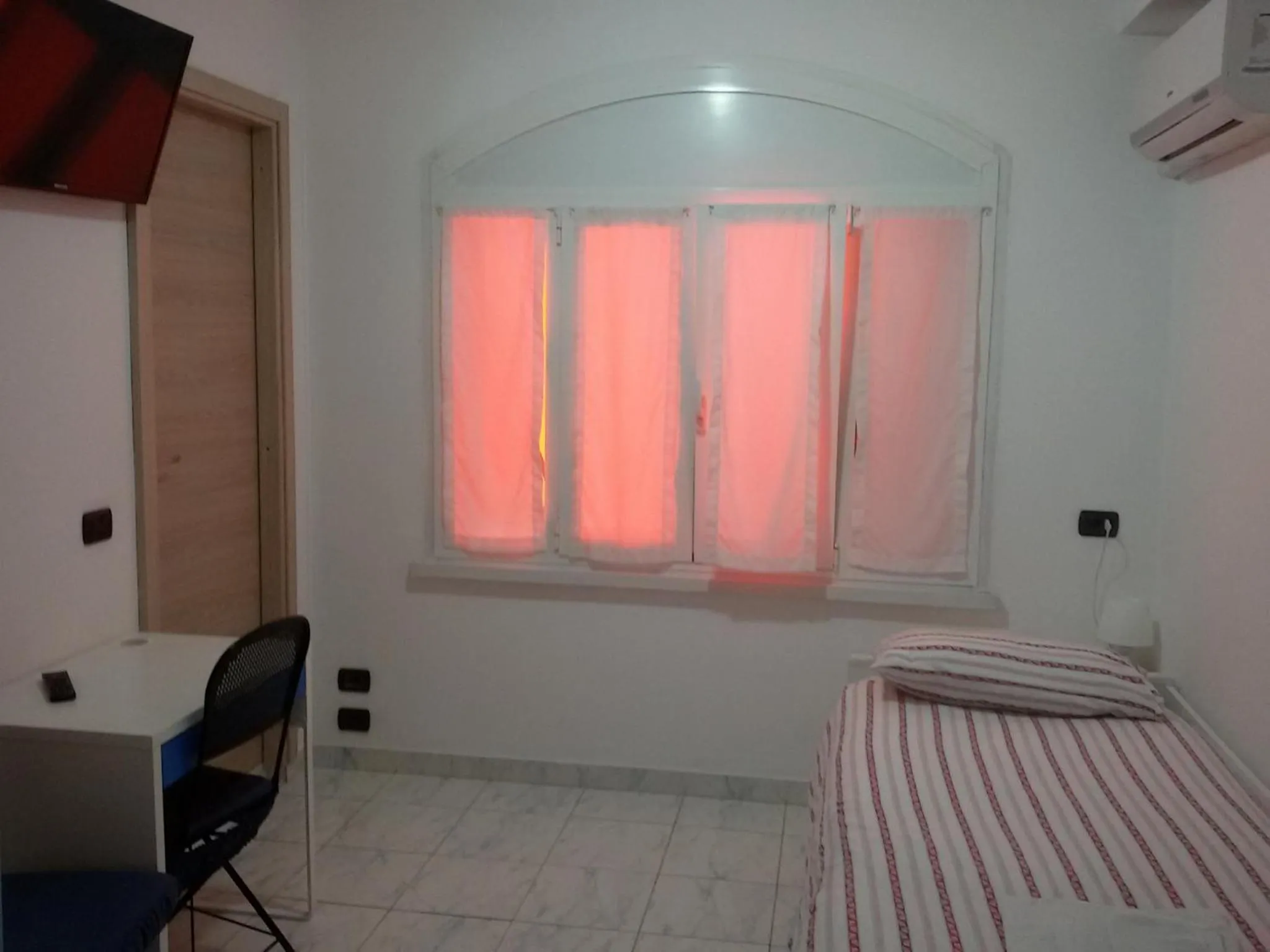 Bedroom, Bed in Ciro BED AND BREAKFAST la villetta