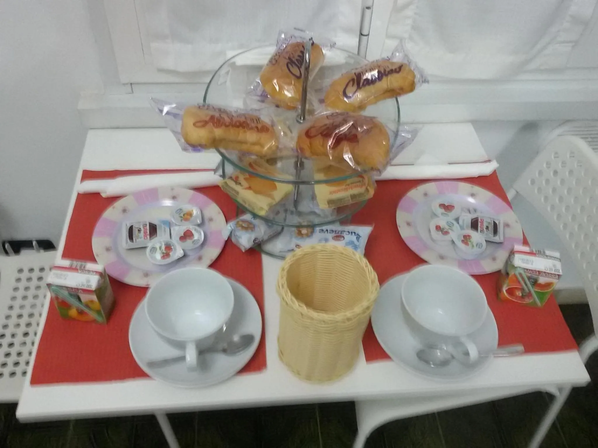 Italian breakfast in Ciro BED AND BREAKFAST la villetta