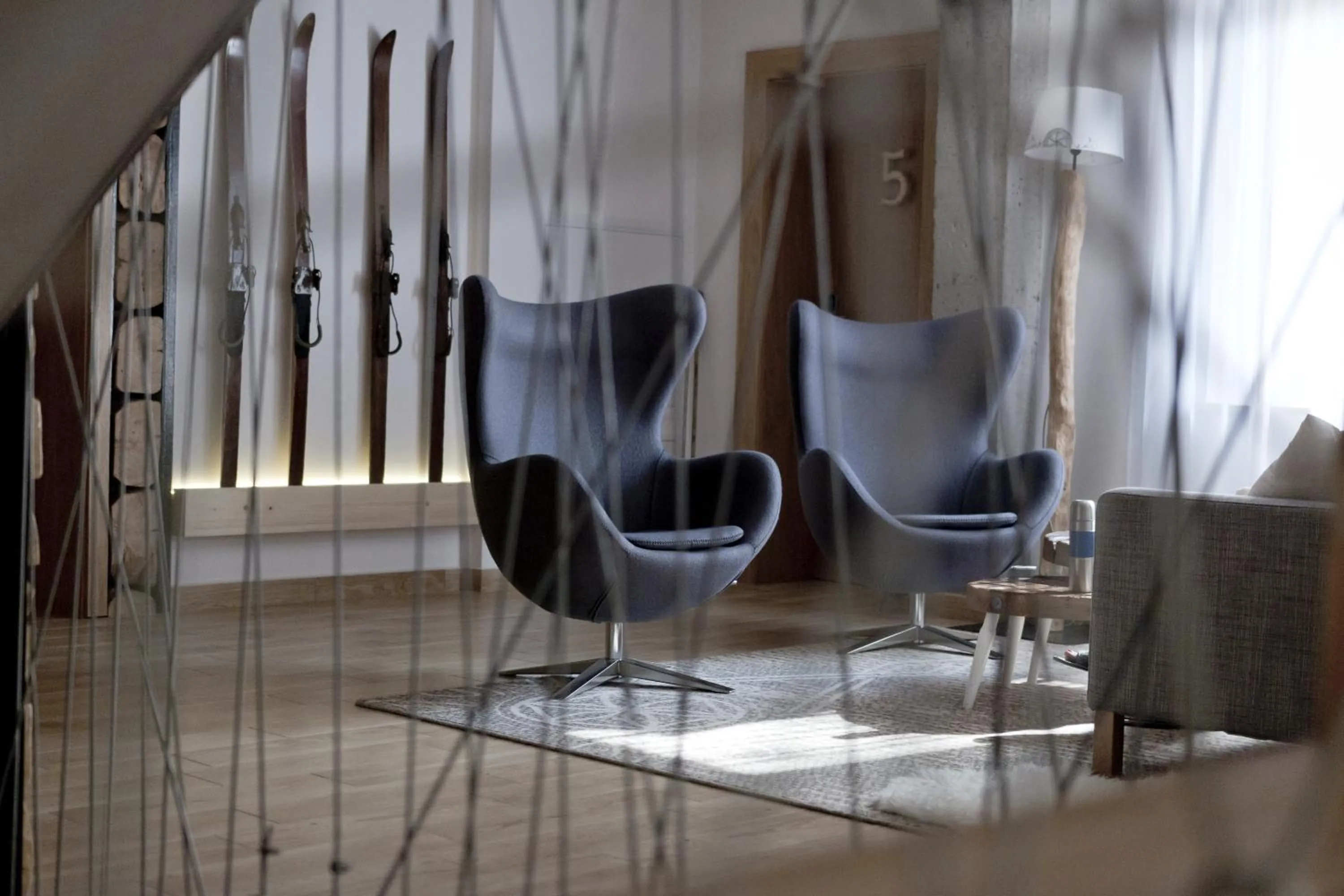 Communal lounge/ TV room in Villa 11 Folk & Design