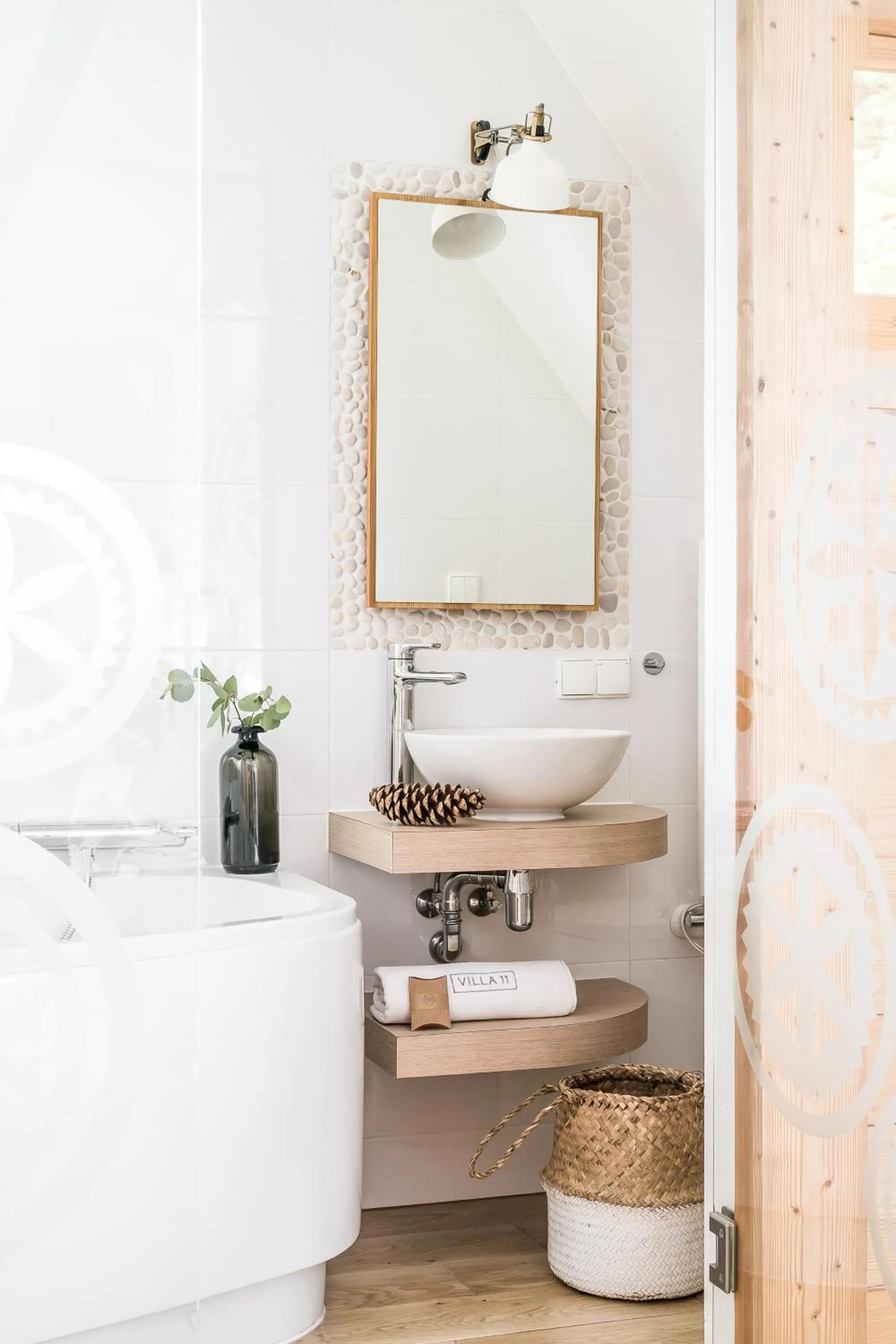 Bathroom in Villa 11 Folk & Design