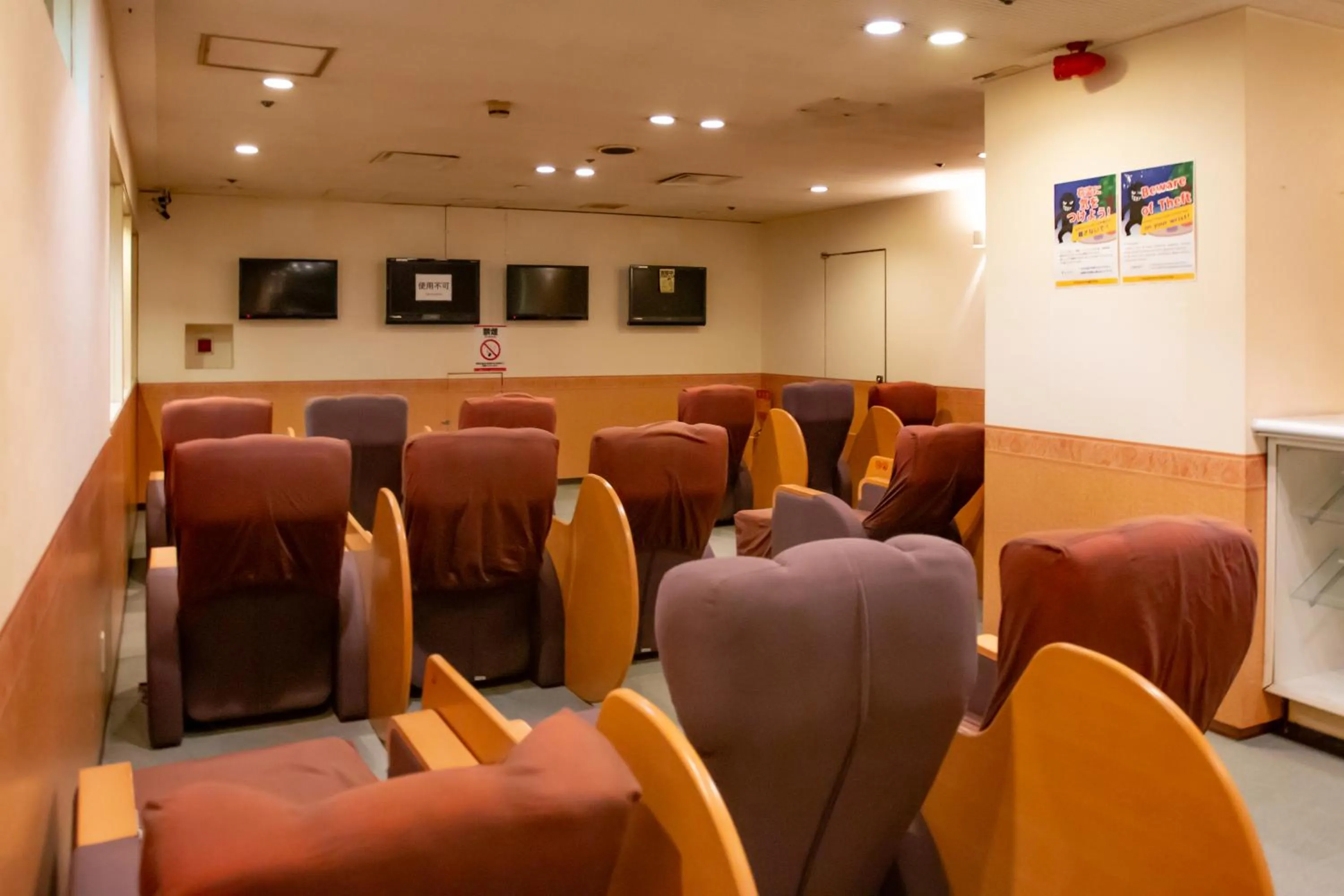 Capsule Hotel Asahi Plaza Shinsaibashi - Men's Only