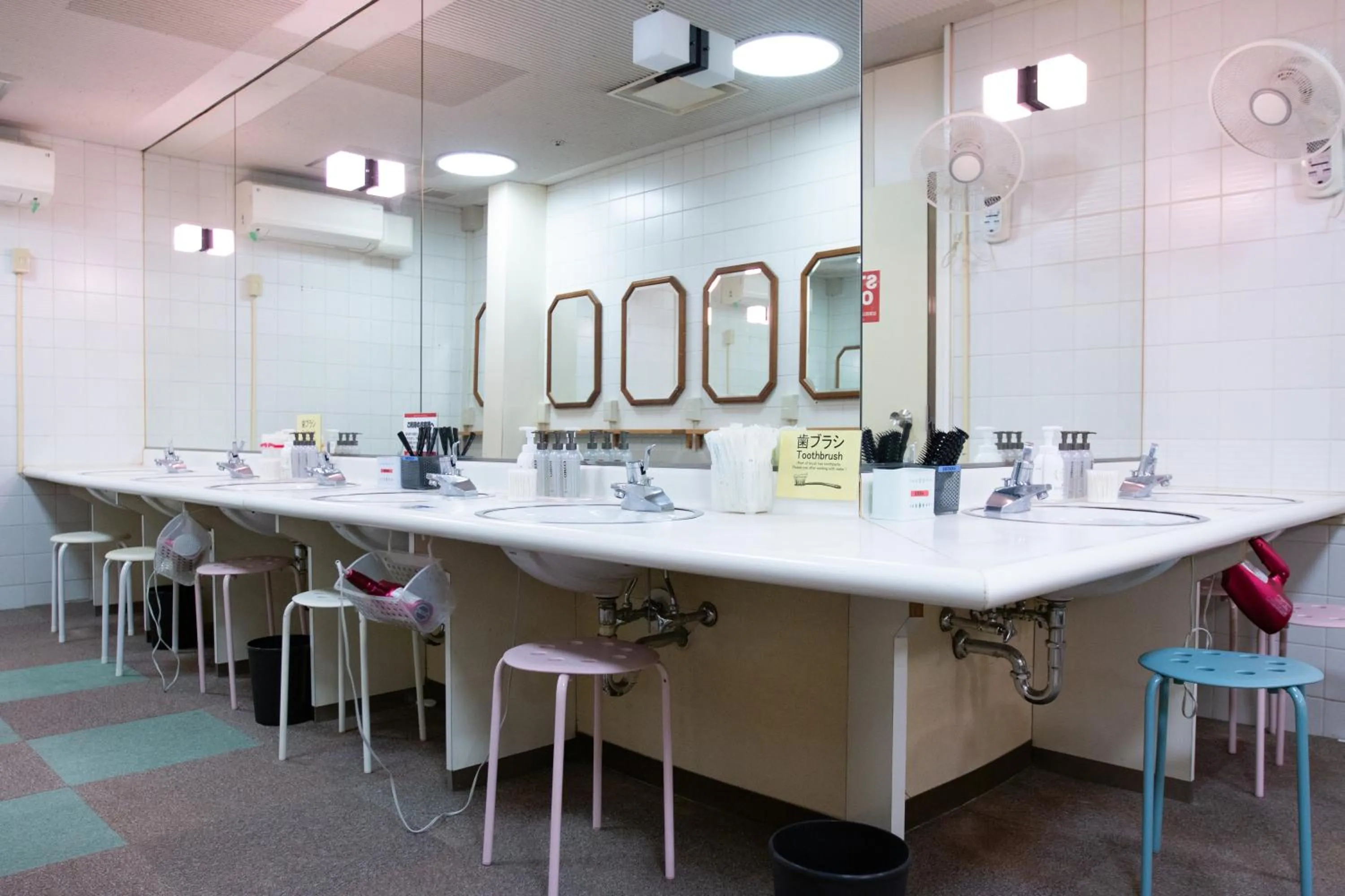 Bathroom in Capsule Hotel Asahi Plaza Shinsaibashi - Men's Only