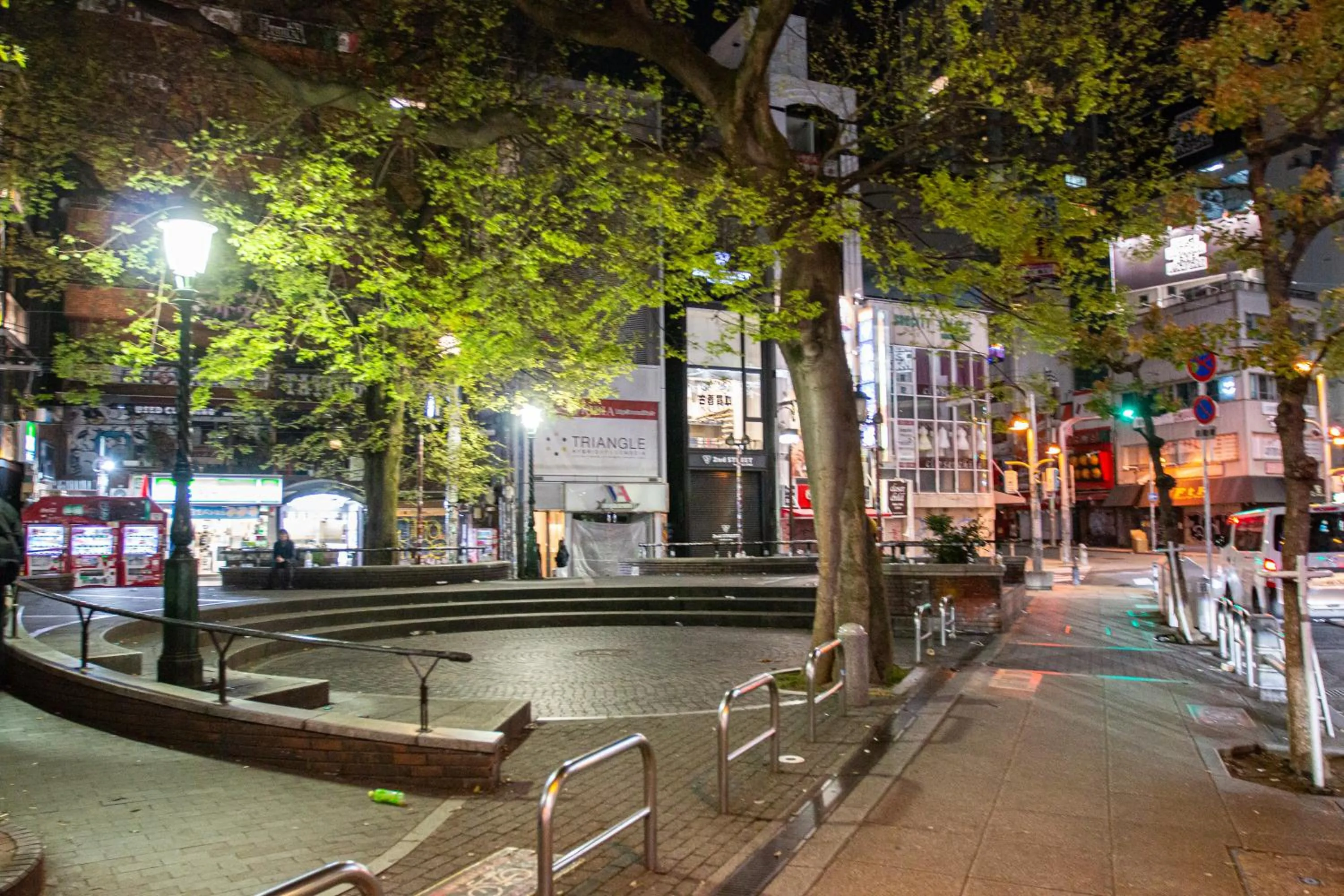 Capsule Hotel Asahi Plaza Shinsaibashi - Men's Only