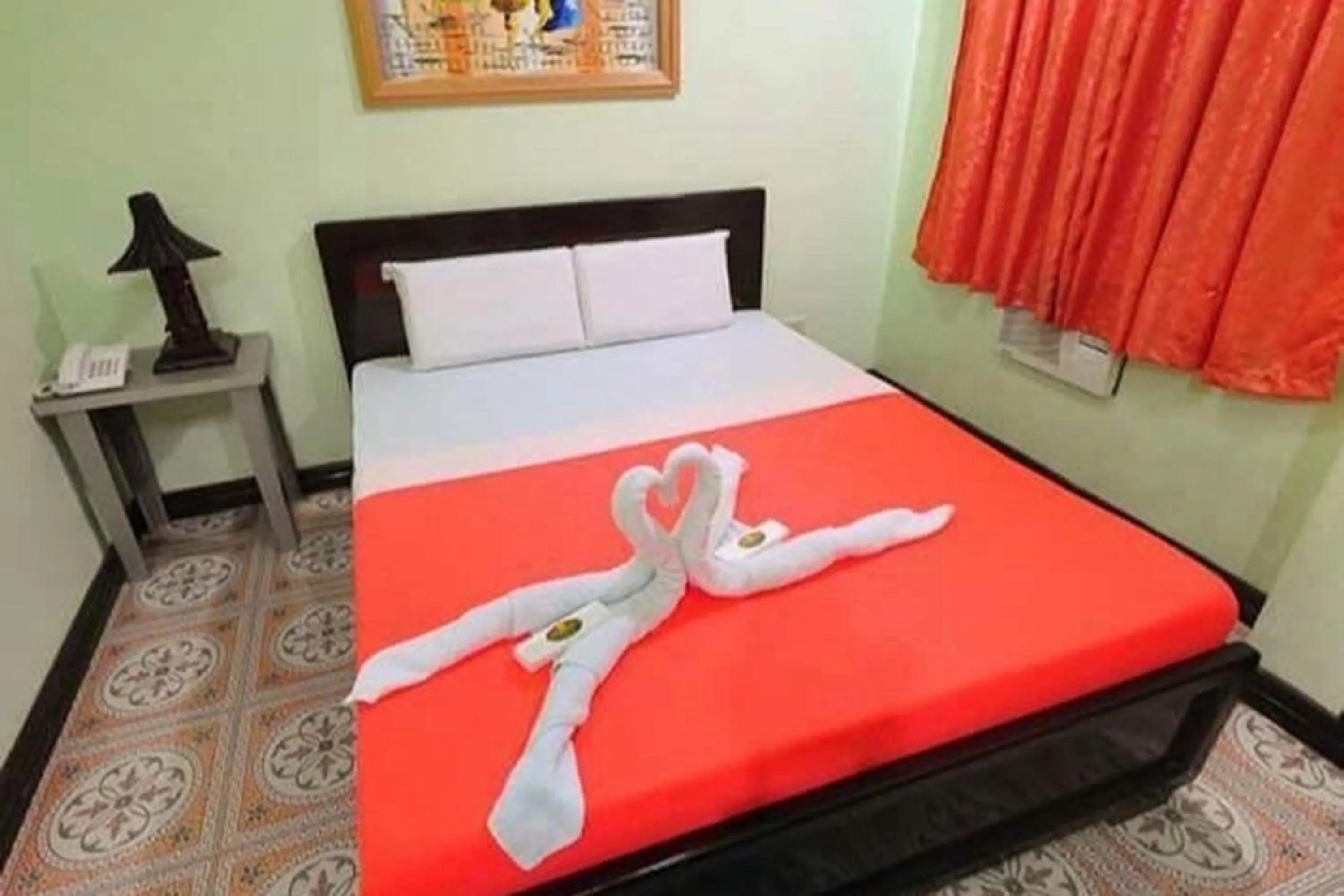 Bedroom, Bed in Voyagers Palace