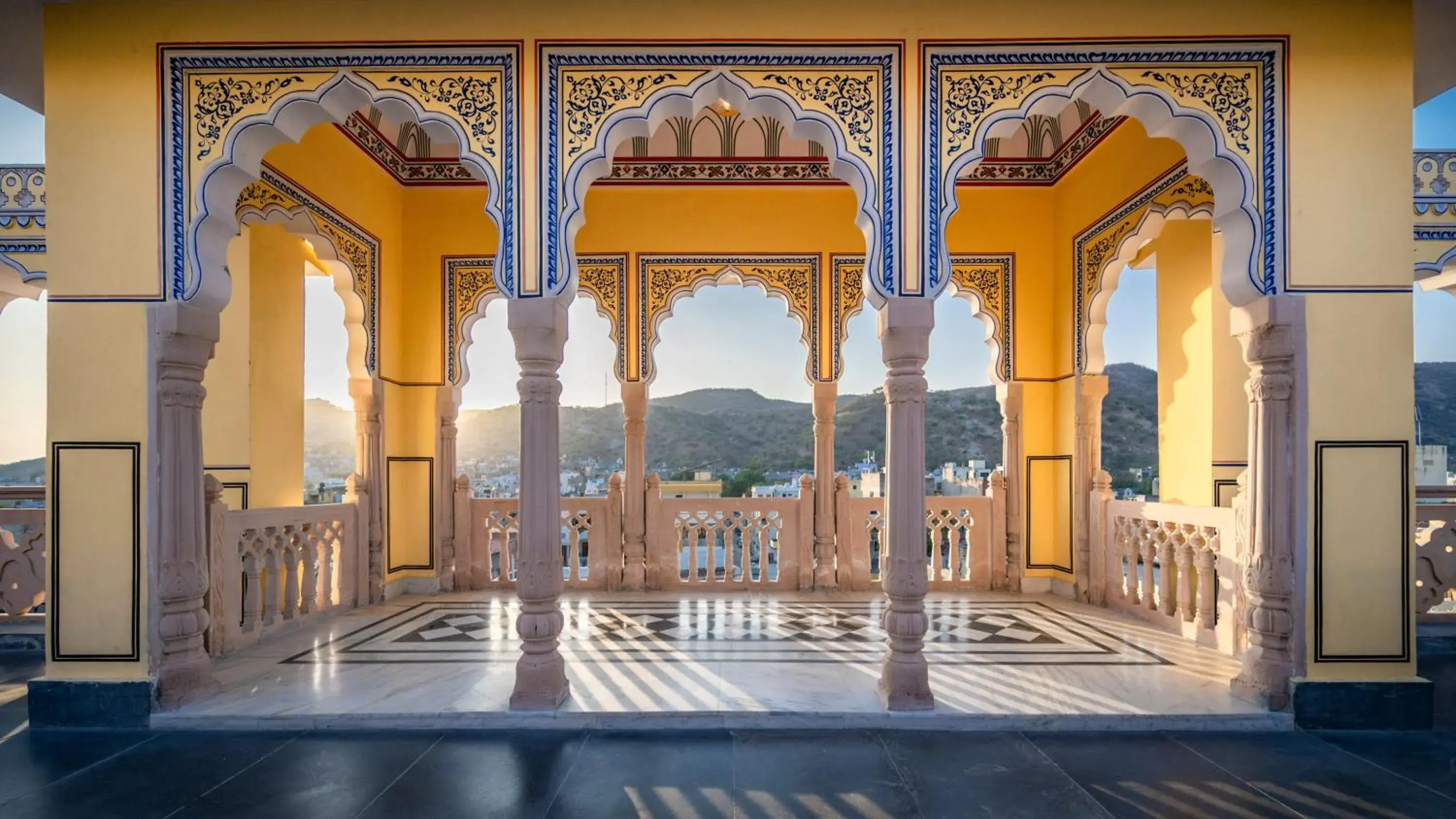 Restaurant/places to eat in Brij Castle Restaurant/places to eat in Brij Castle