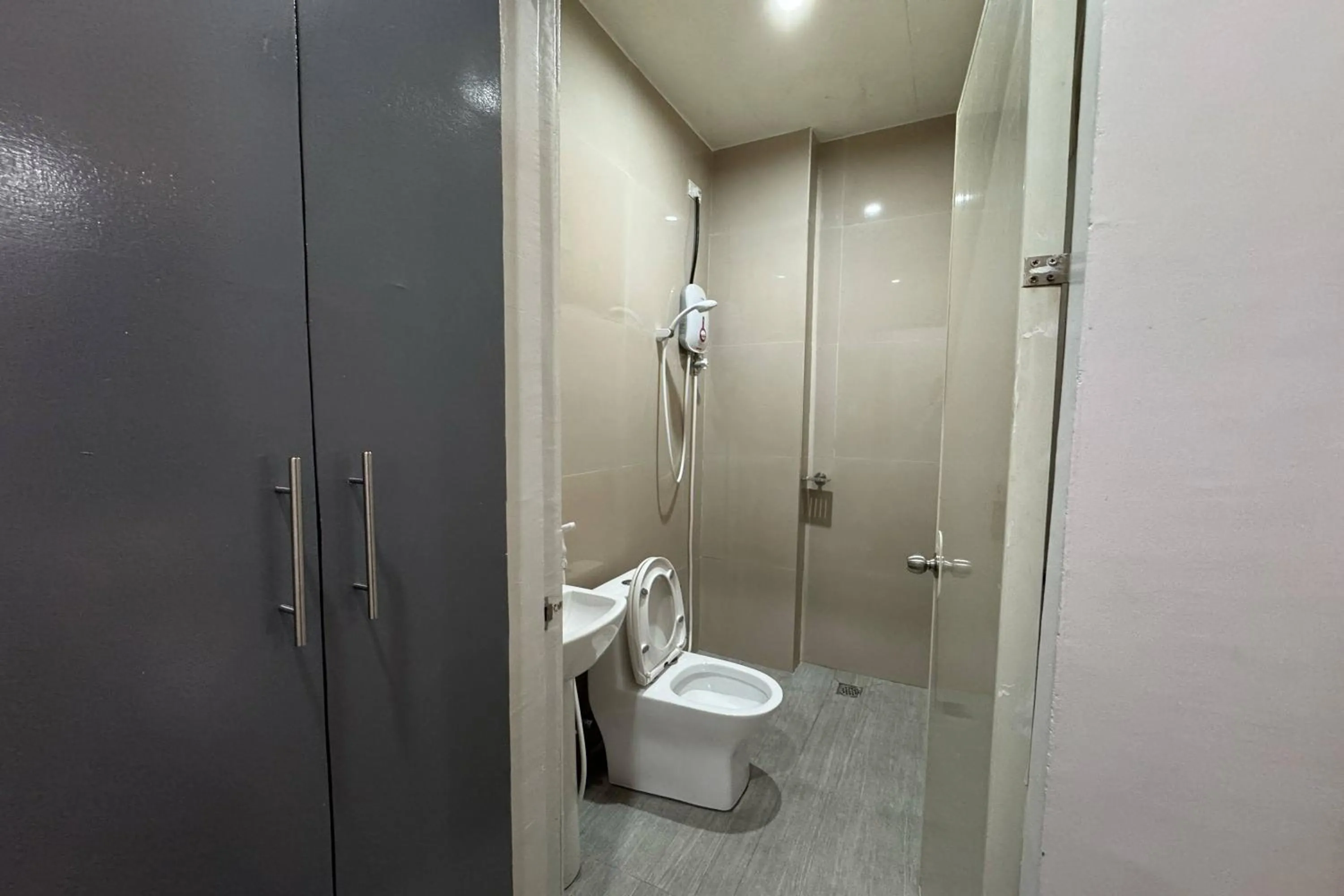 Bathroom in Hotel Ramon Bukidnon