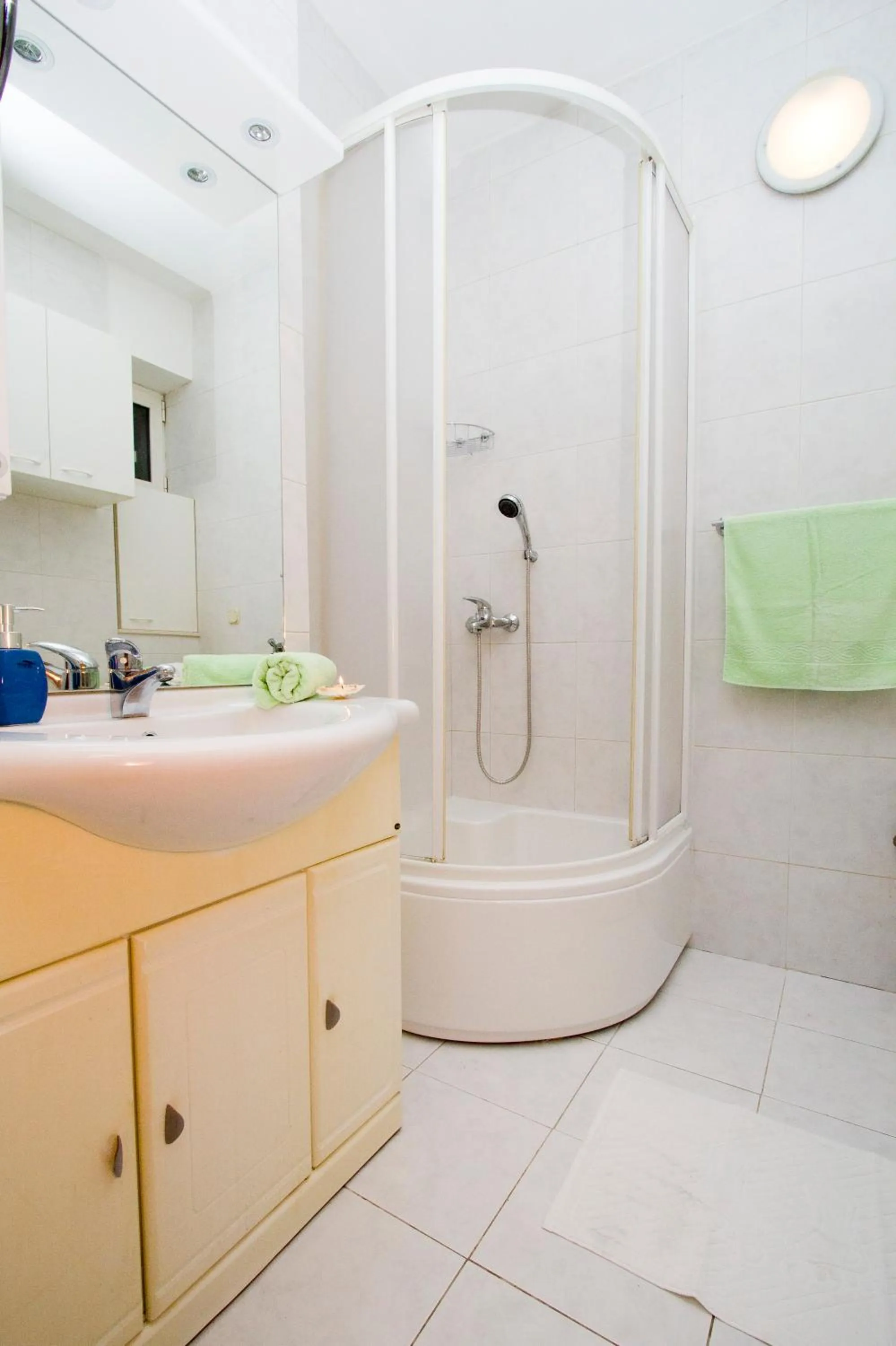 Bathroom in Klarina Apartments