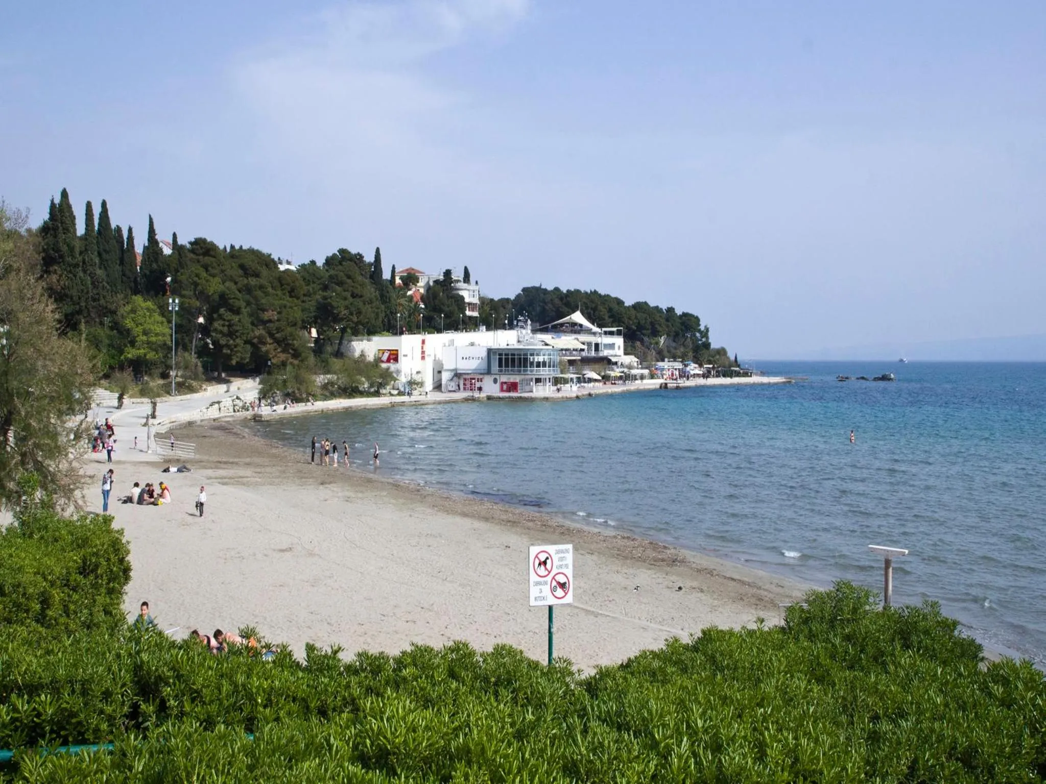 Beach in Klarina Apartments