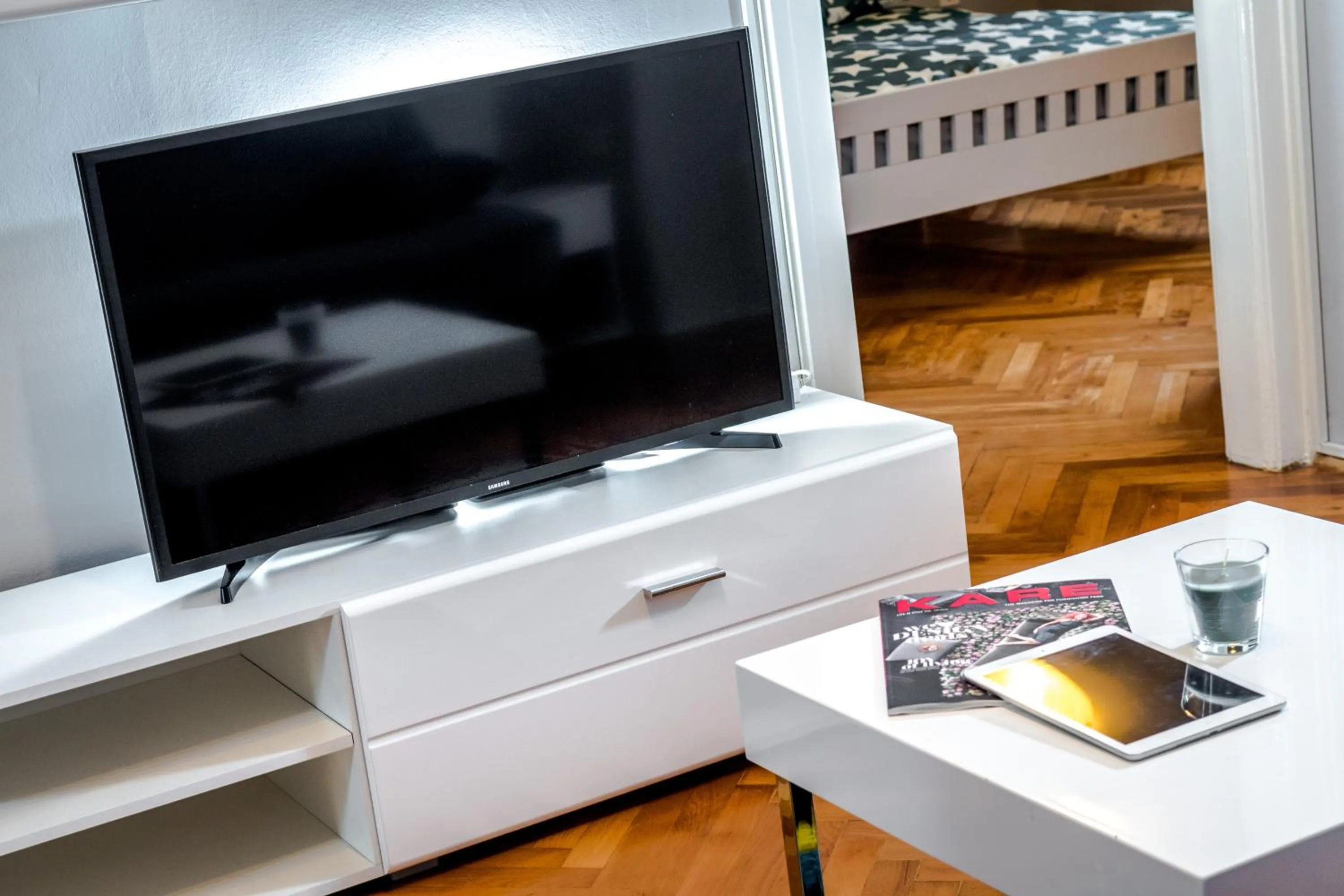 TV and multimedia in Klarina Apartments