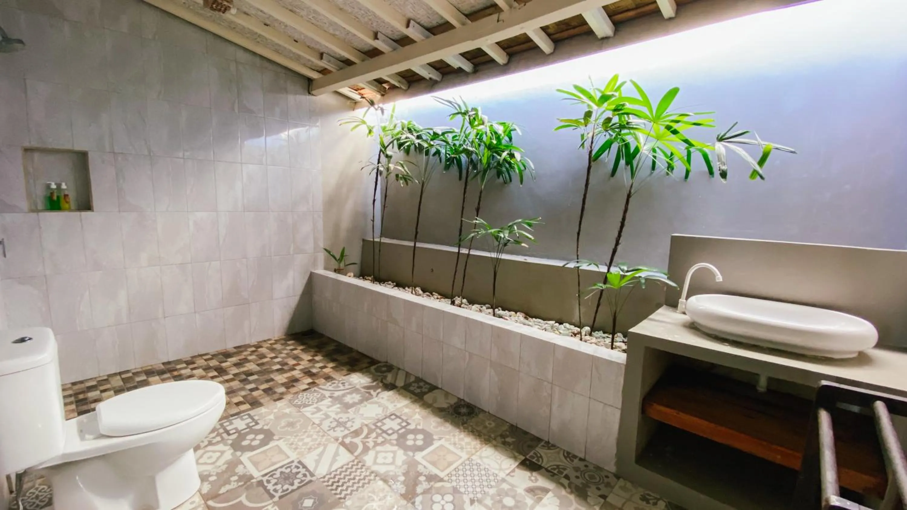 Toilet in Villa Olala Penida