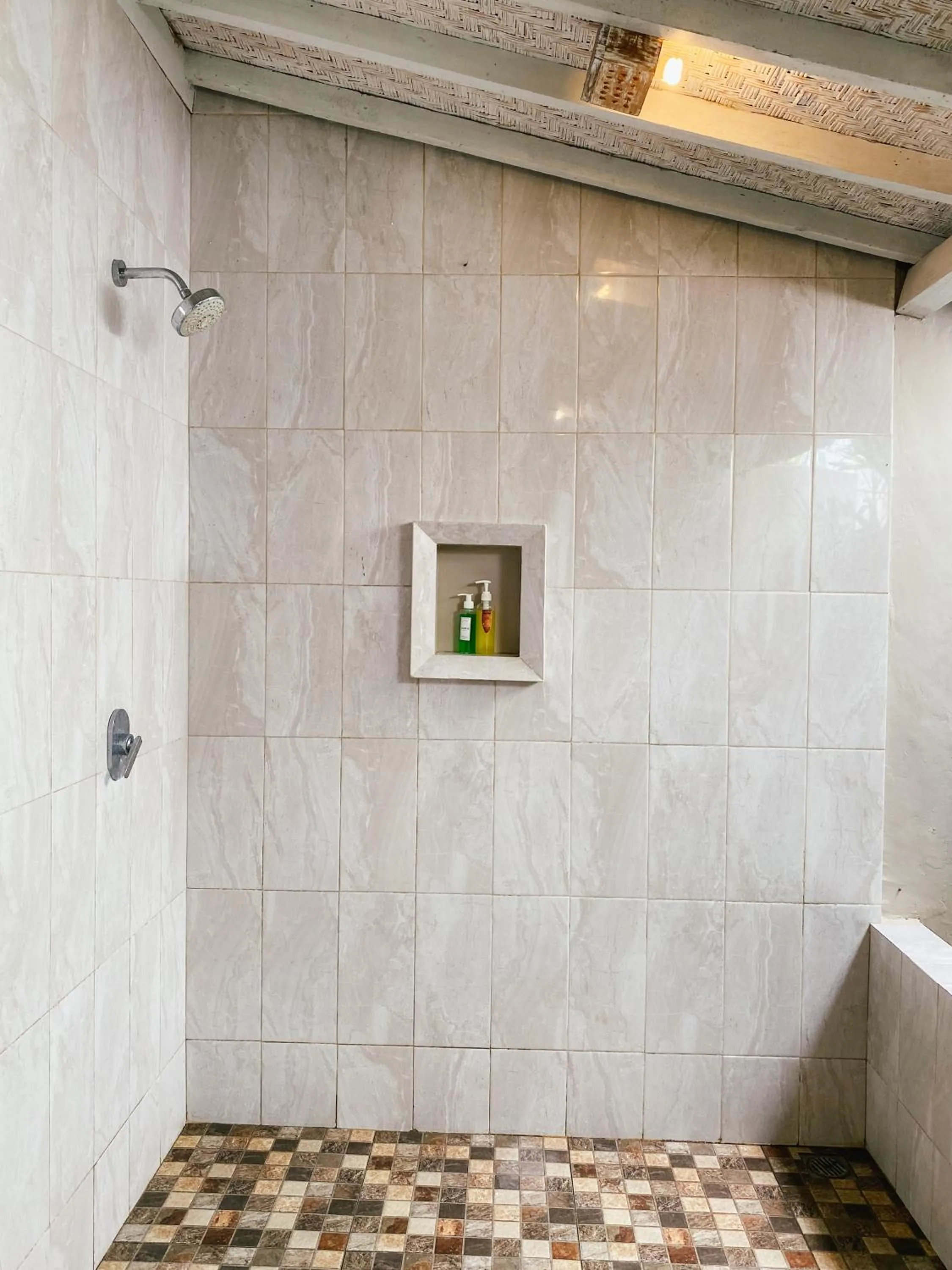 Shower in Villa Olala Penida