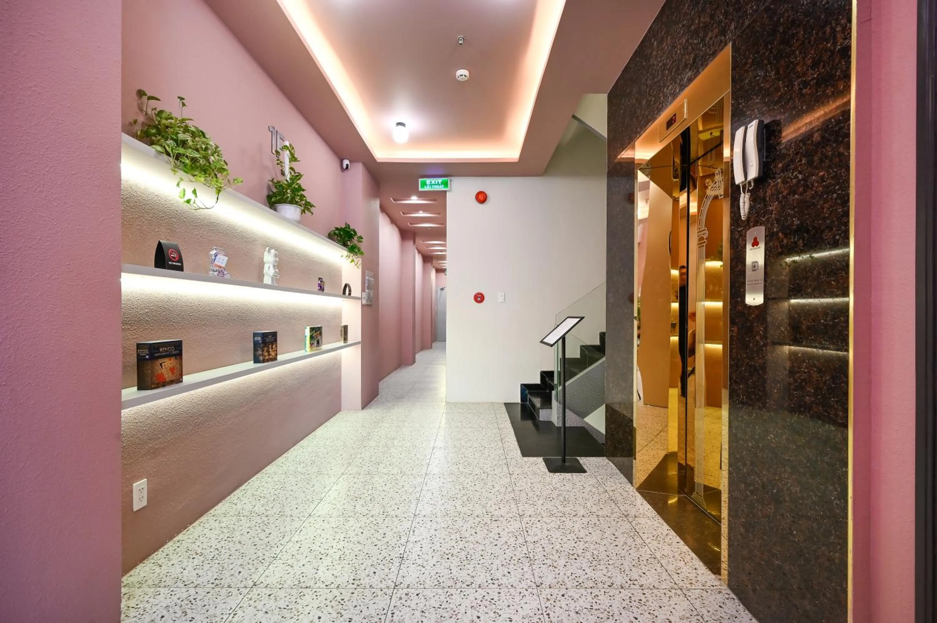 Lobby or reception in Brown Dot Hotel Saigon Airport